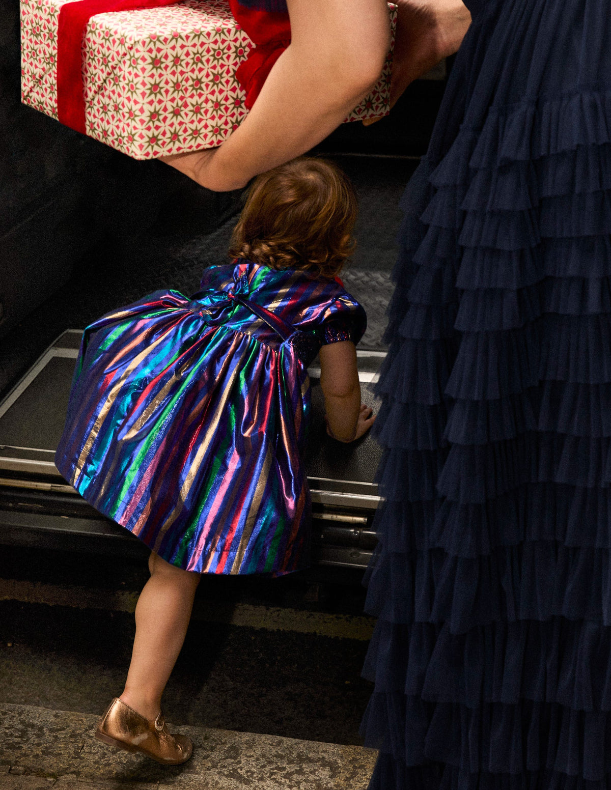 Robe de fête métallisée à smocks-Multicolore, Rayures en Lurex - Image 4
