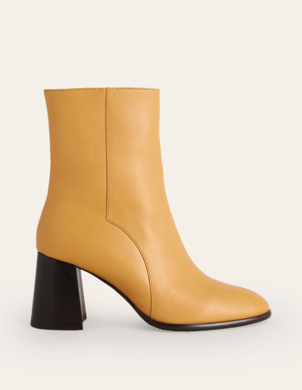 Halbhohe Lederstiefel mit Absatz-Gelb-2