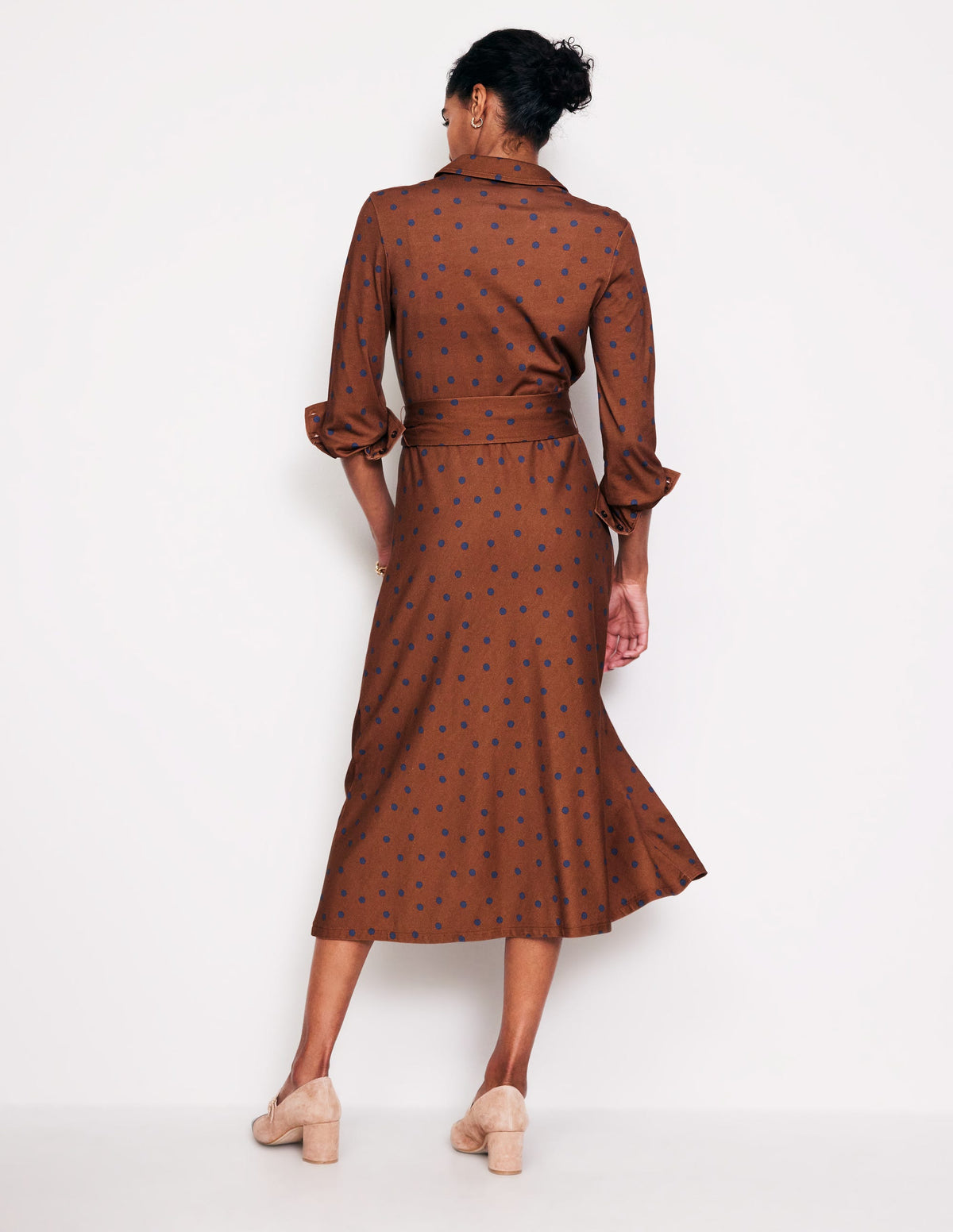 Laura Midi-Hemdblusenkleid aus Jersey-Herbstbraun, Einzelne Punkte - Image 3