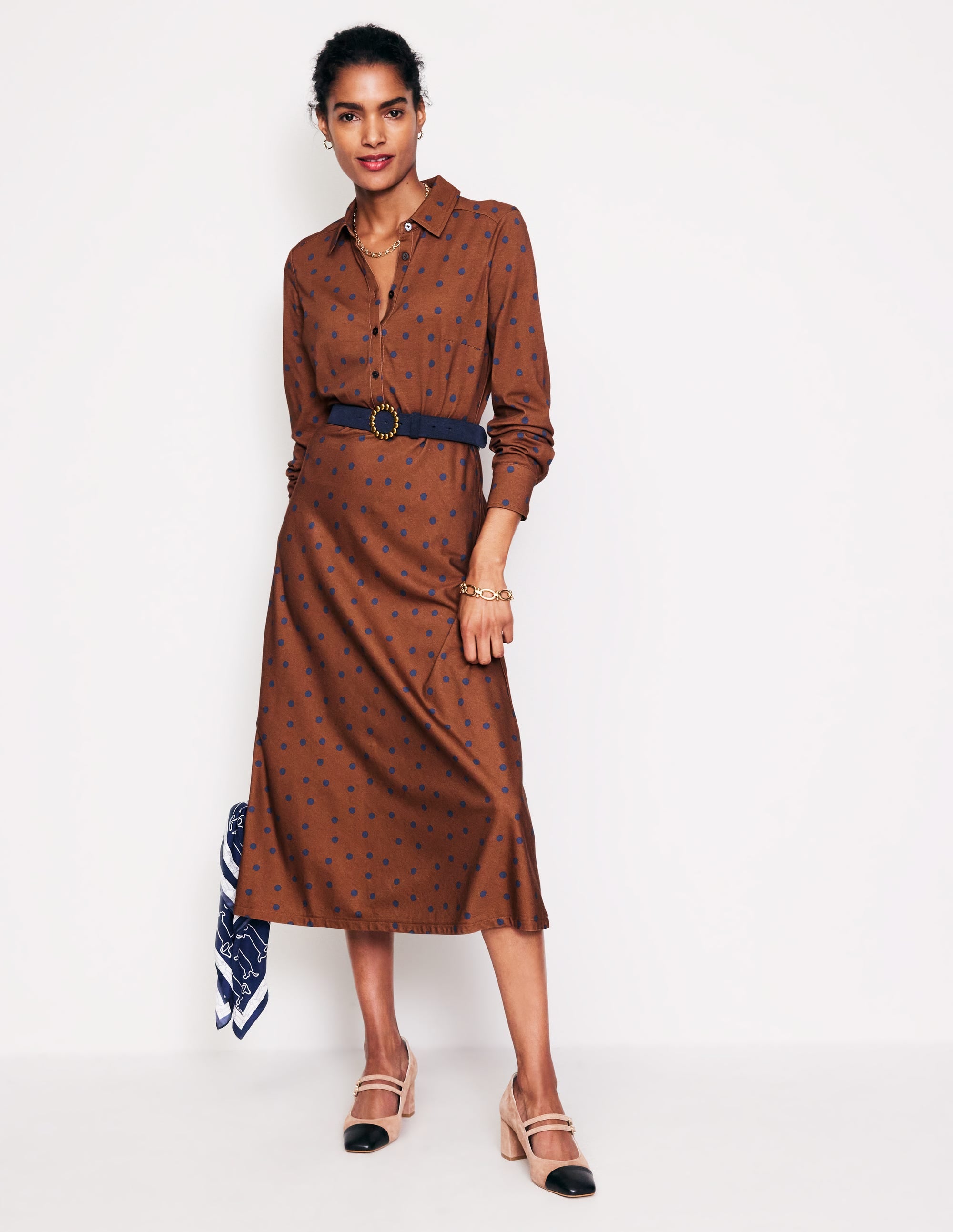 Laura Midi-Hemdblusenkleid aus Jersey-Herbstbraun, Einzelne Punkte - Image 4