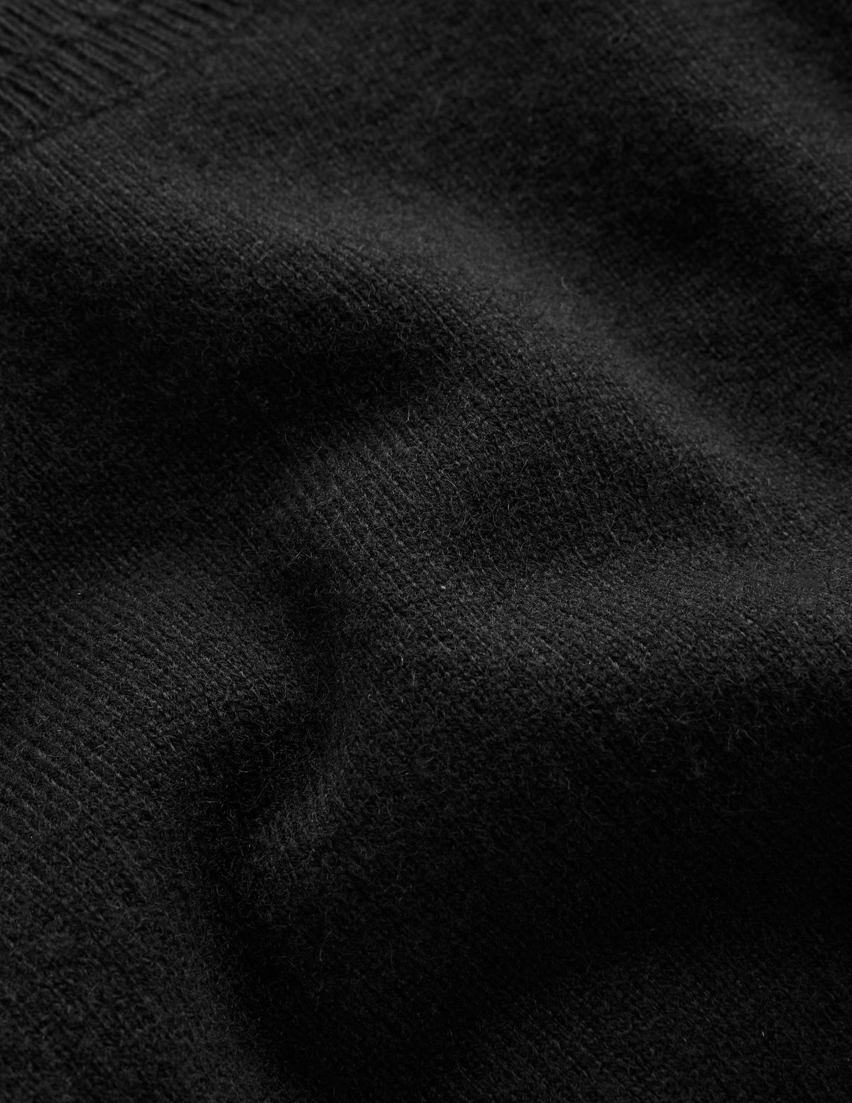 Eva Cashmere T-Shirt-Black - Image 6