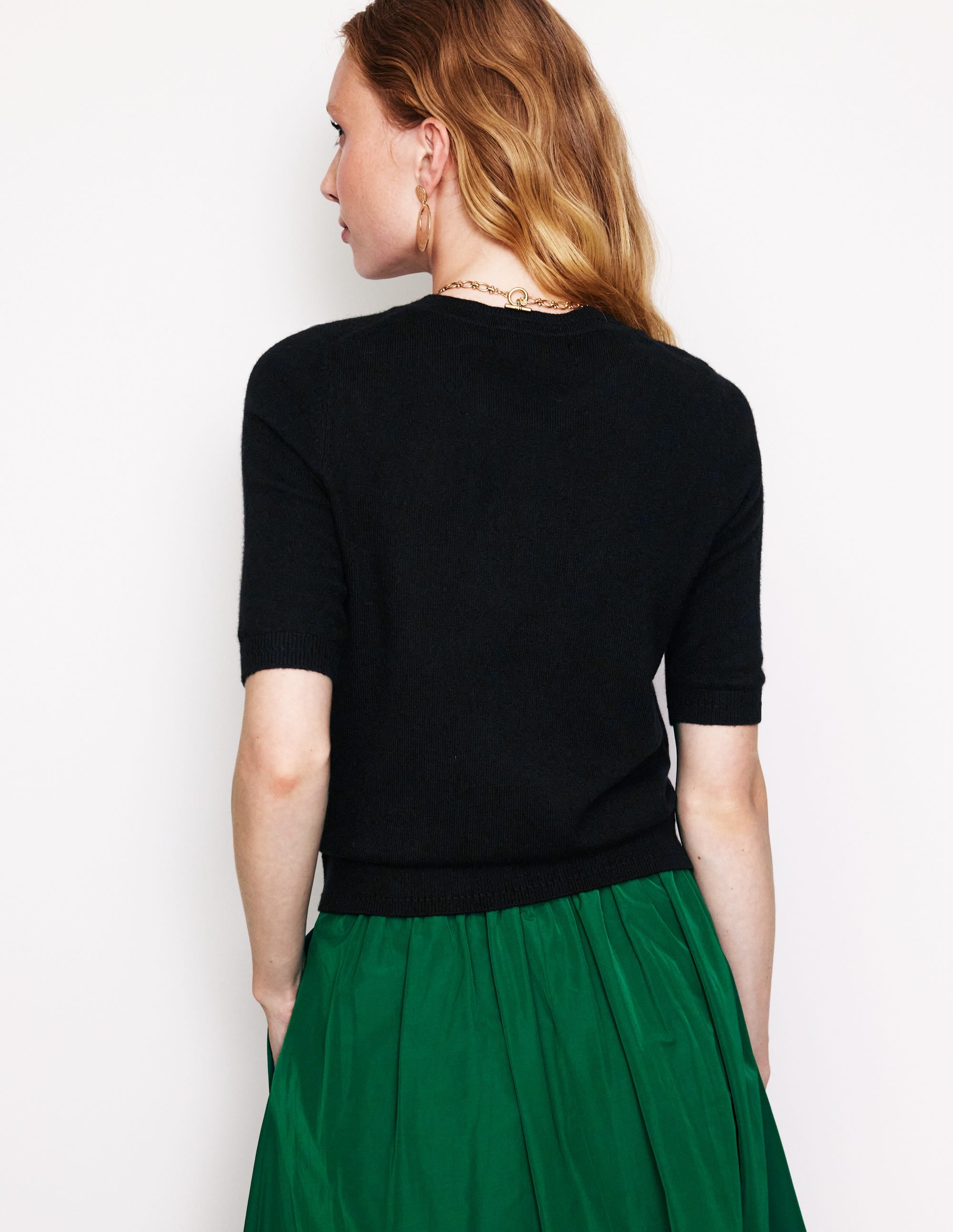 Eva Cashmere T-Shirt-Black - Image 3