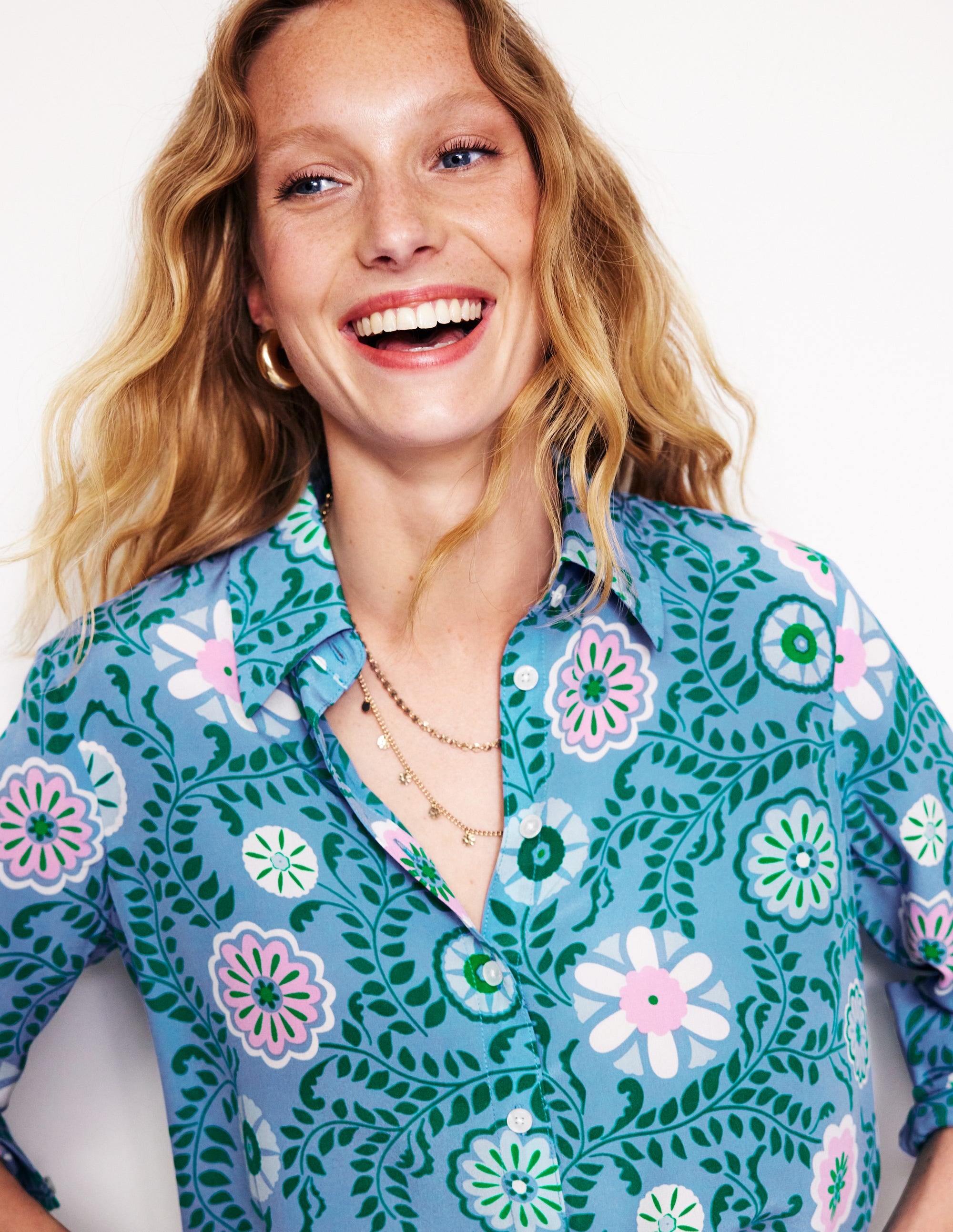 Sienna Seidenhemd-Vintage-Blau, Wiesenrebe - Image 2