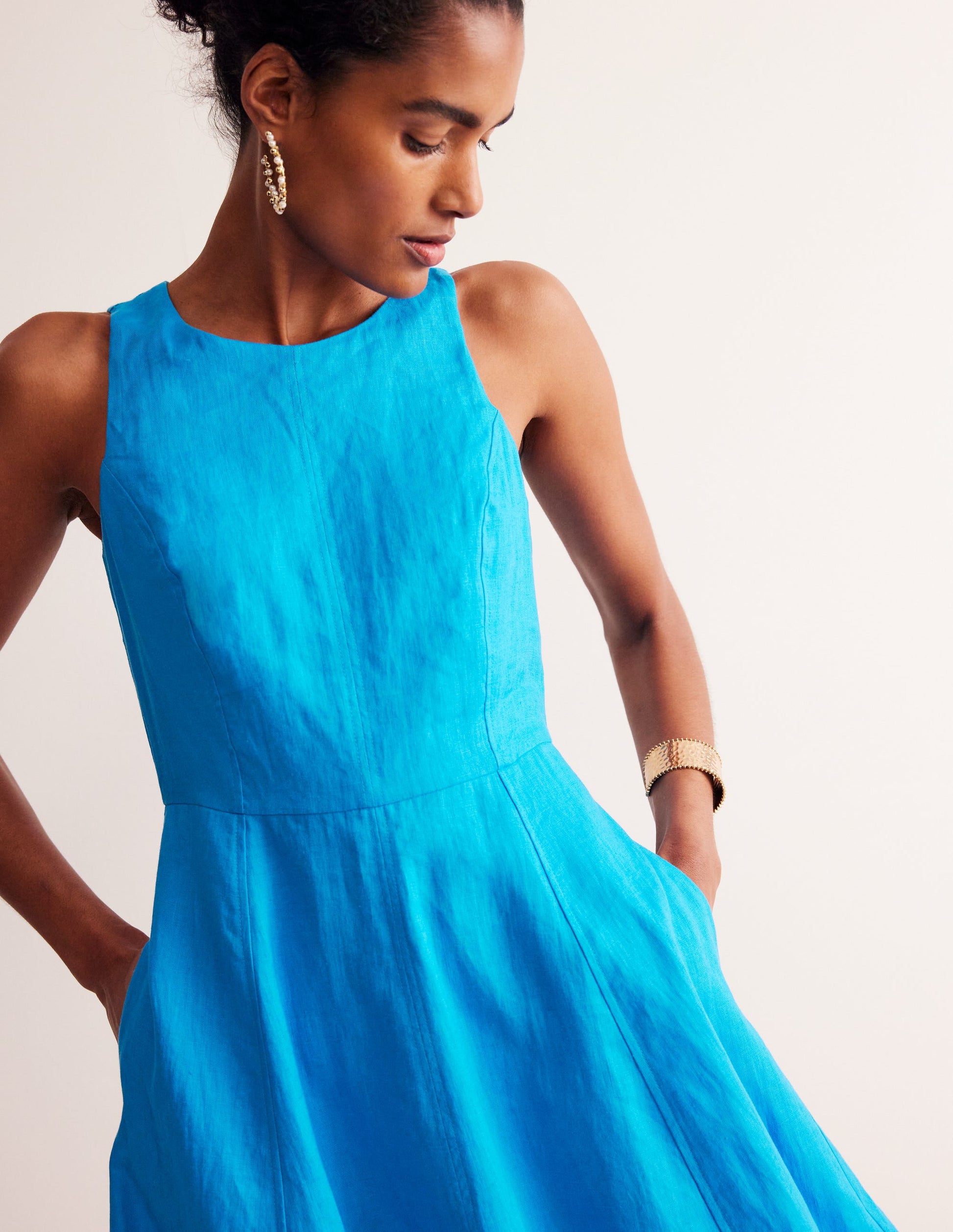 Carla Kurzes Leinenkleid-Blitzblau-1