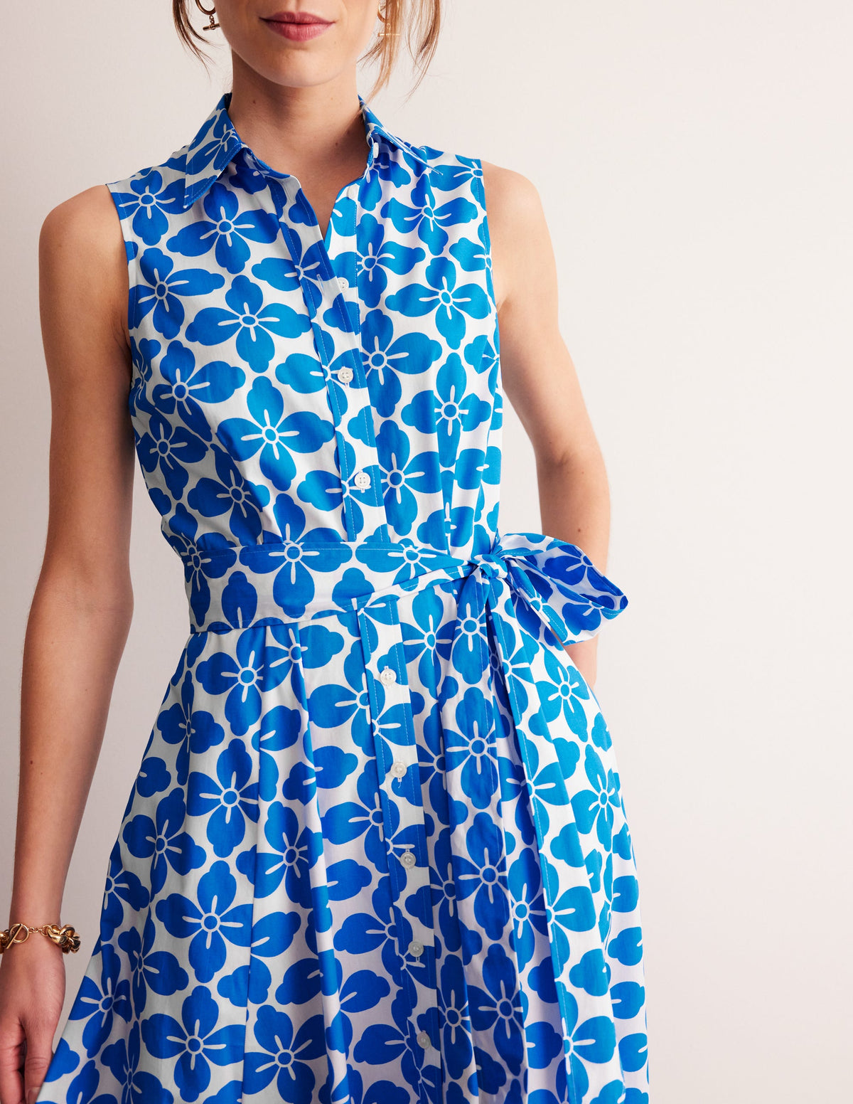 Amy Ärmelloses Hemdblusenkleid-Indigofink, Blumenmuster Kachel - Image 3