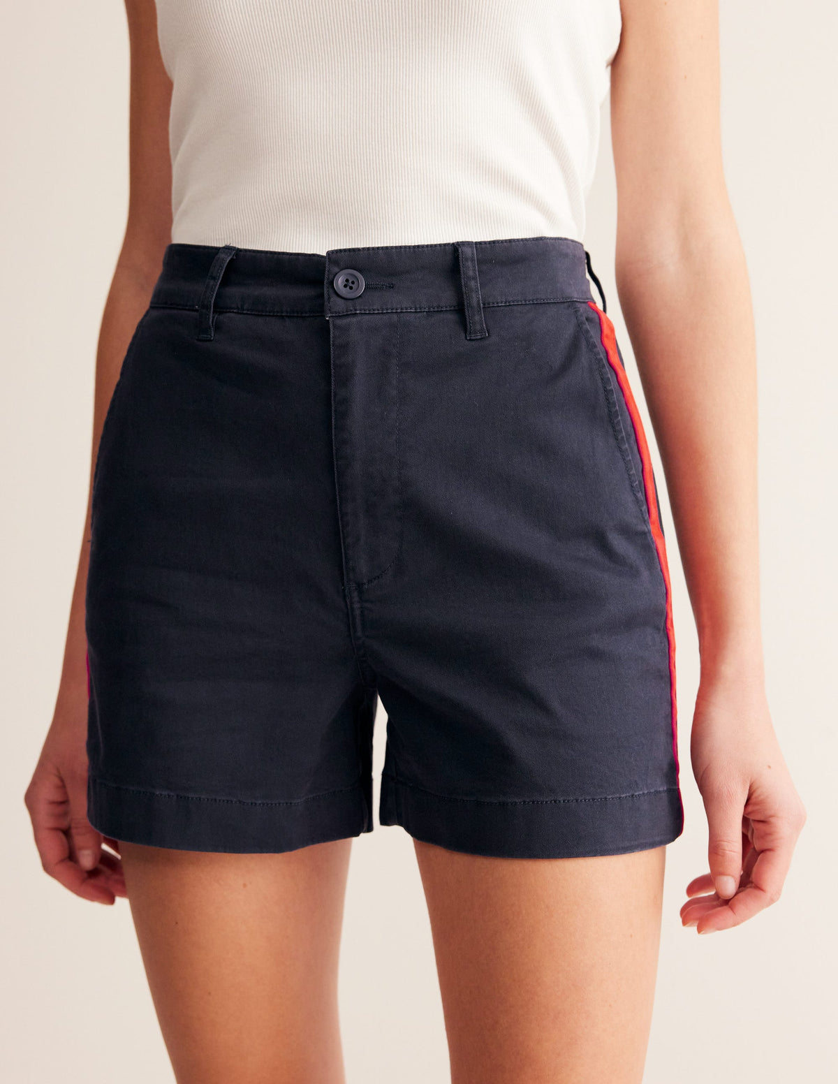Barnsbury Chinoshorts-Marineblau, Roter Seitenstreifen-2