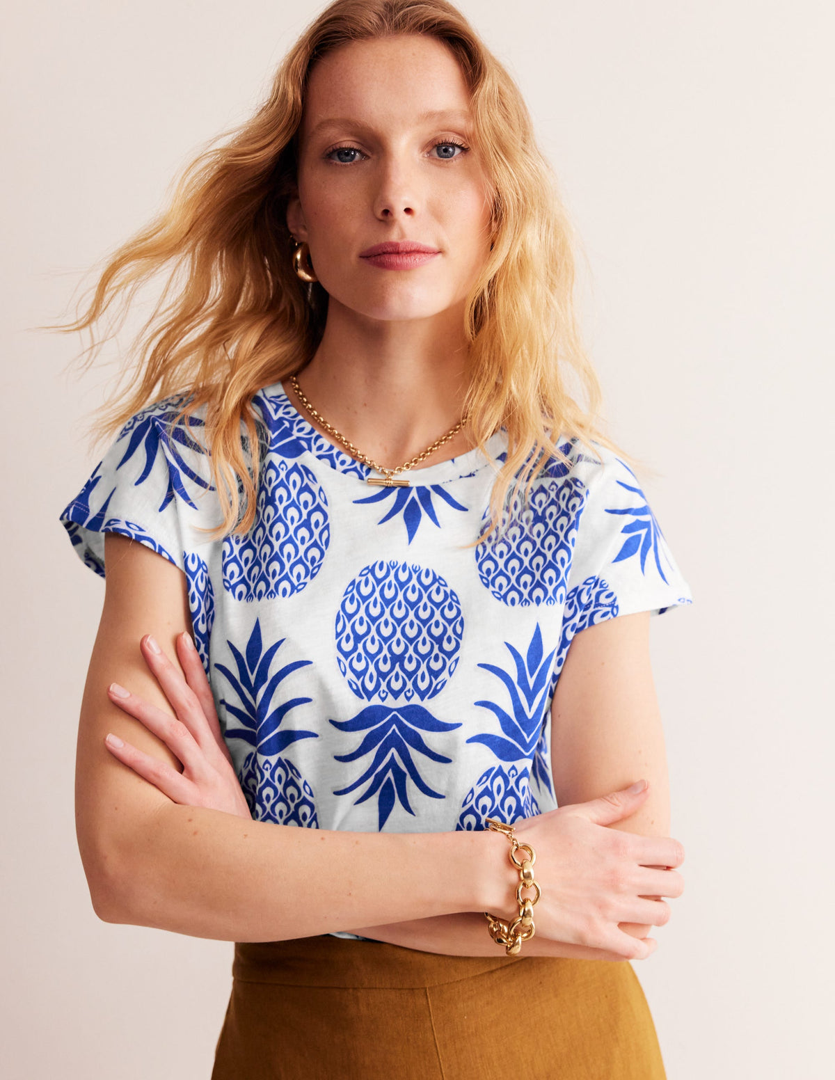 Louisa Flammgarn-T-Shirt mit Druck-Surf The Web, Ananas Knallig - Image 1