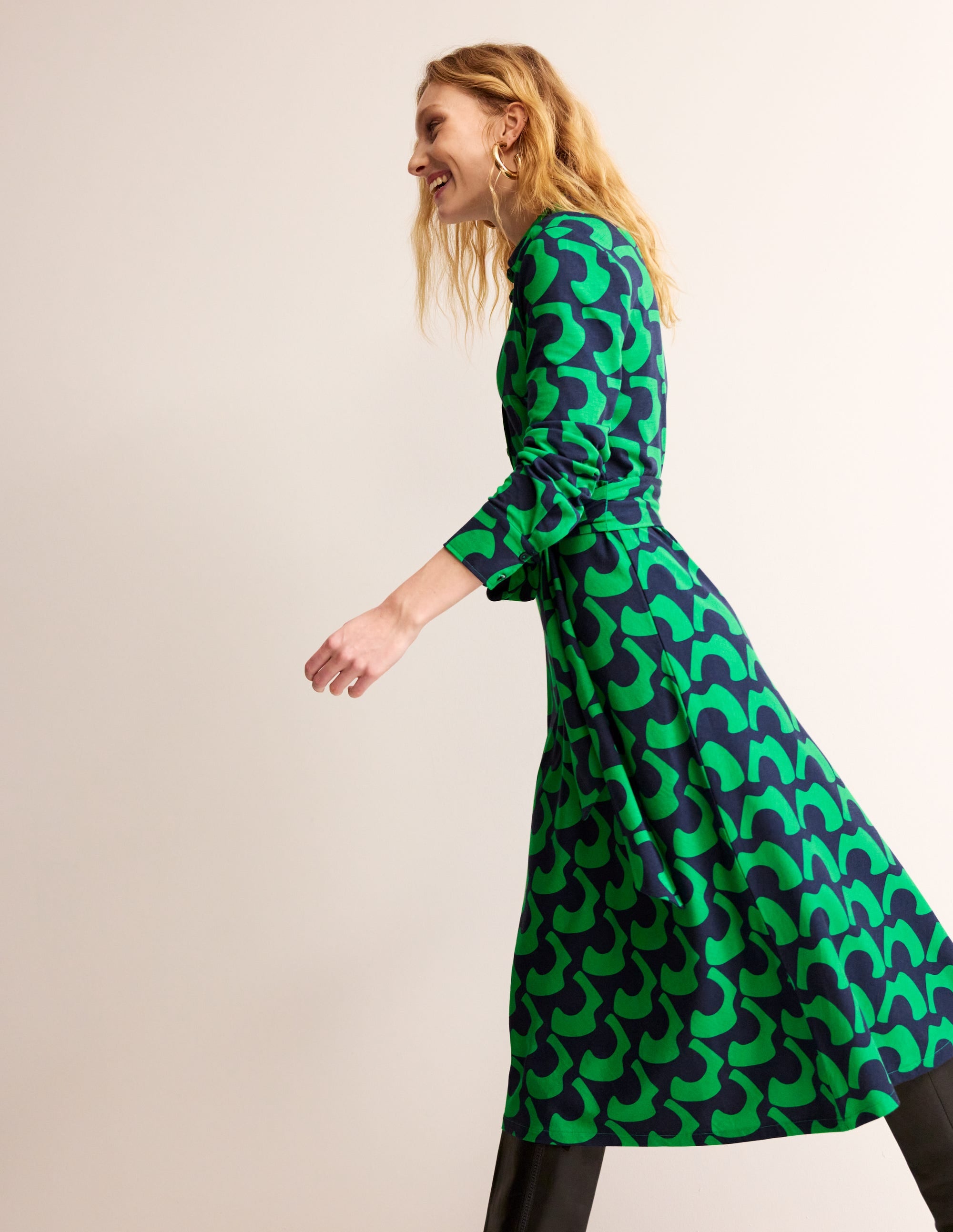 Laura Jersey Midi Shress-Green Tambourine, Arc Geo - Image 4