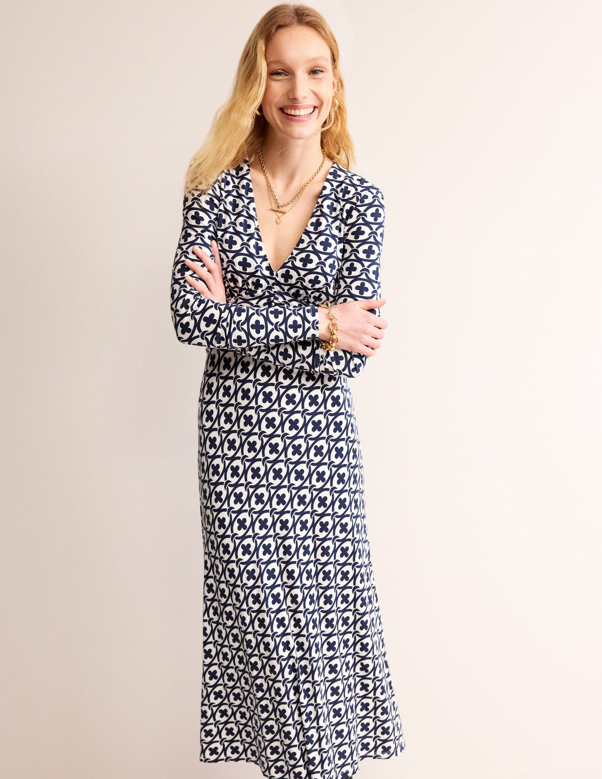 Robe midi Elodie à taille empire-Bleu marine foncé, motif Petal Chain - Image 4