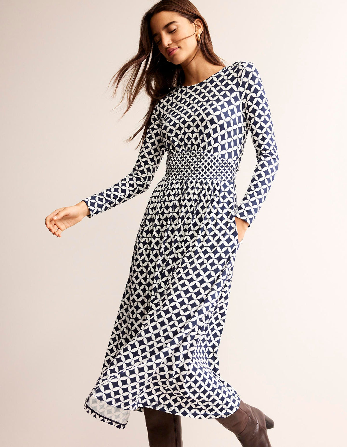 Robe midi Thea en jersey à manches longues-Bleu marine foncé, motif Diamond Terrace - Image 1