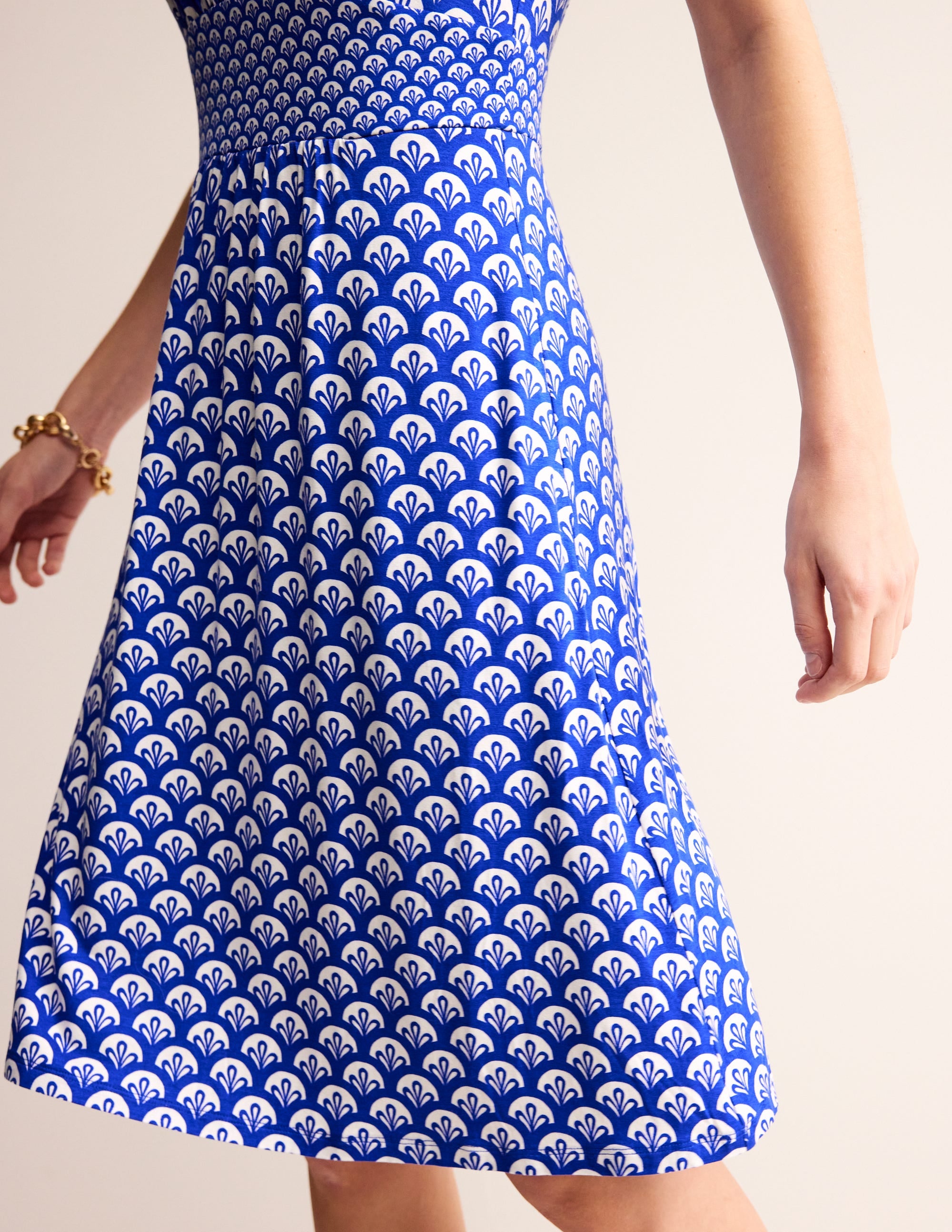 Thea Ärmelloses Kurzkleid-Surf The Web, Laub Geo - Image 2