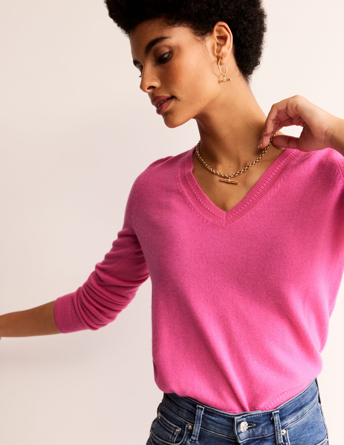 Eva Kaschmirpullover mit V-Ausschnitt-Sangria Sunset Pink - Image 2