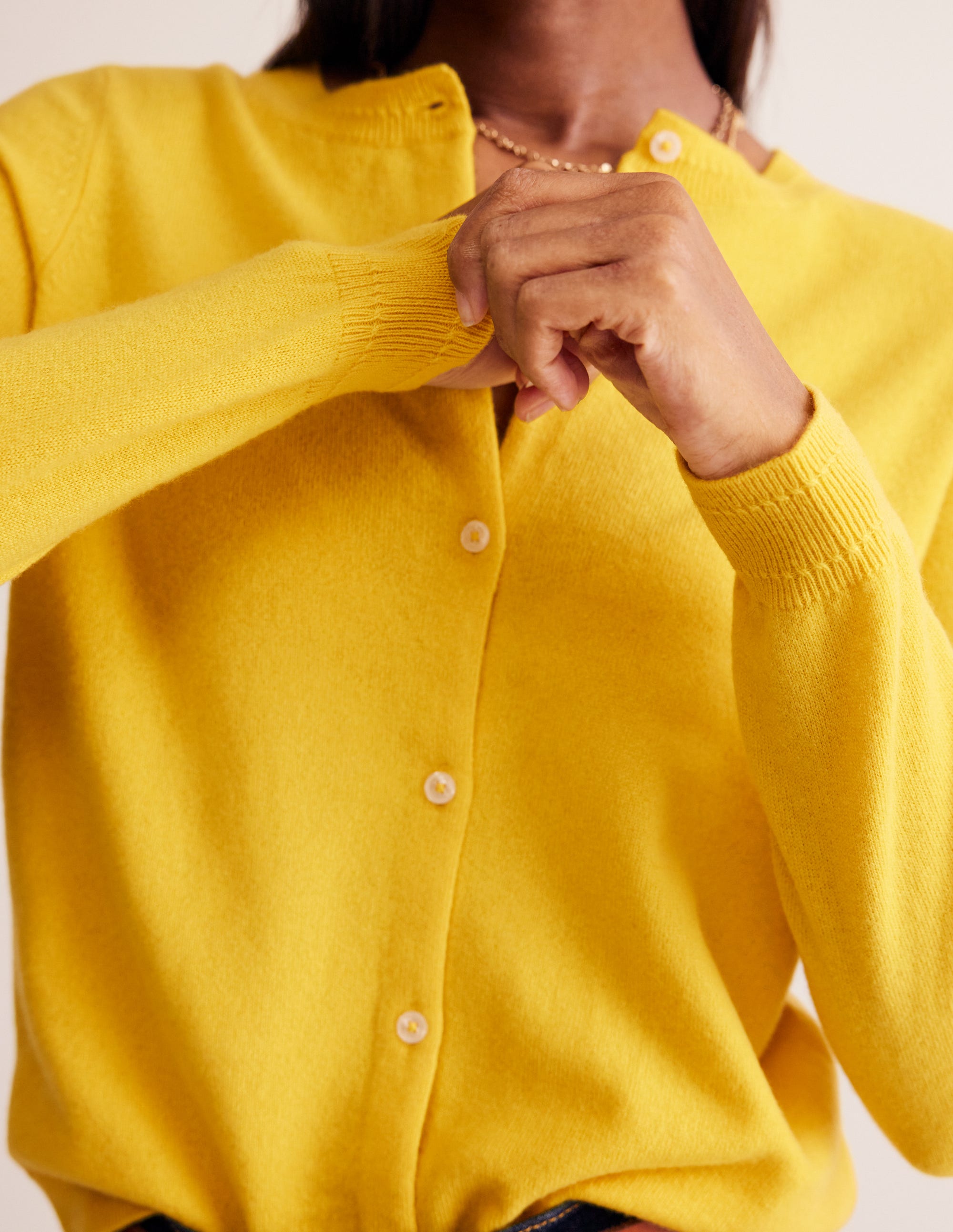 Eva Kaschmir-Strickjacke mit Rundhalsausschnitt-Passionsfrucht - Image 2