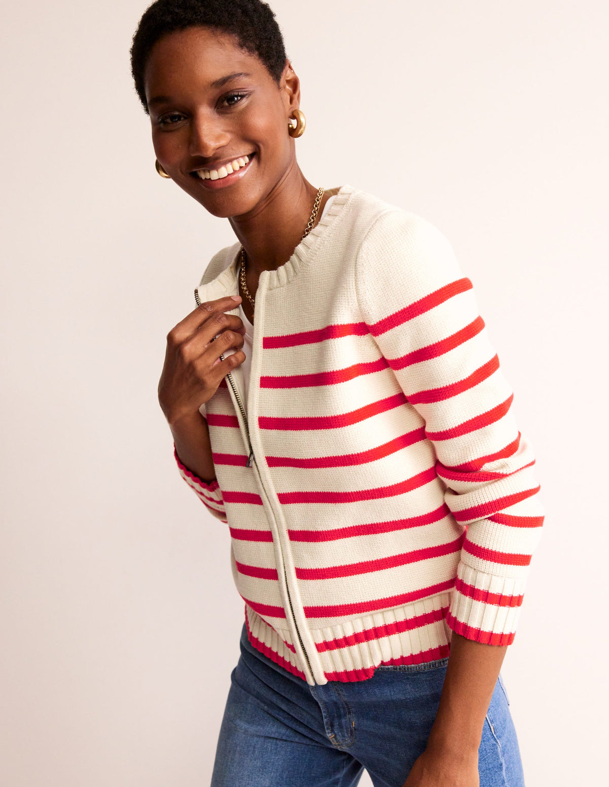 Breton-Strickjacke aus Baumwolle-Warmes Naturweiß, Feuerrote Streifen-4
