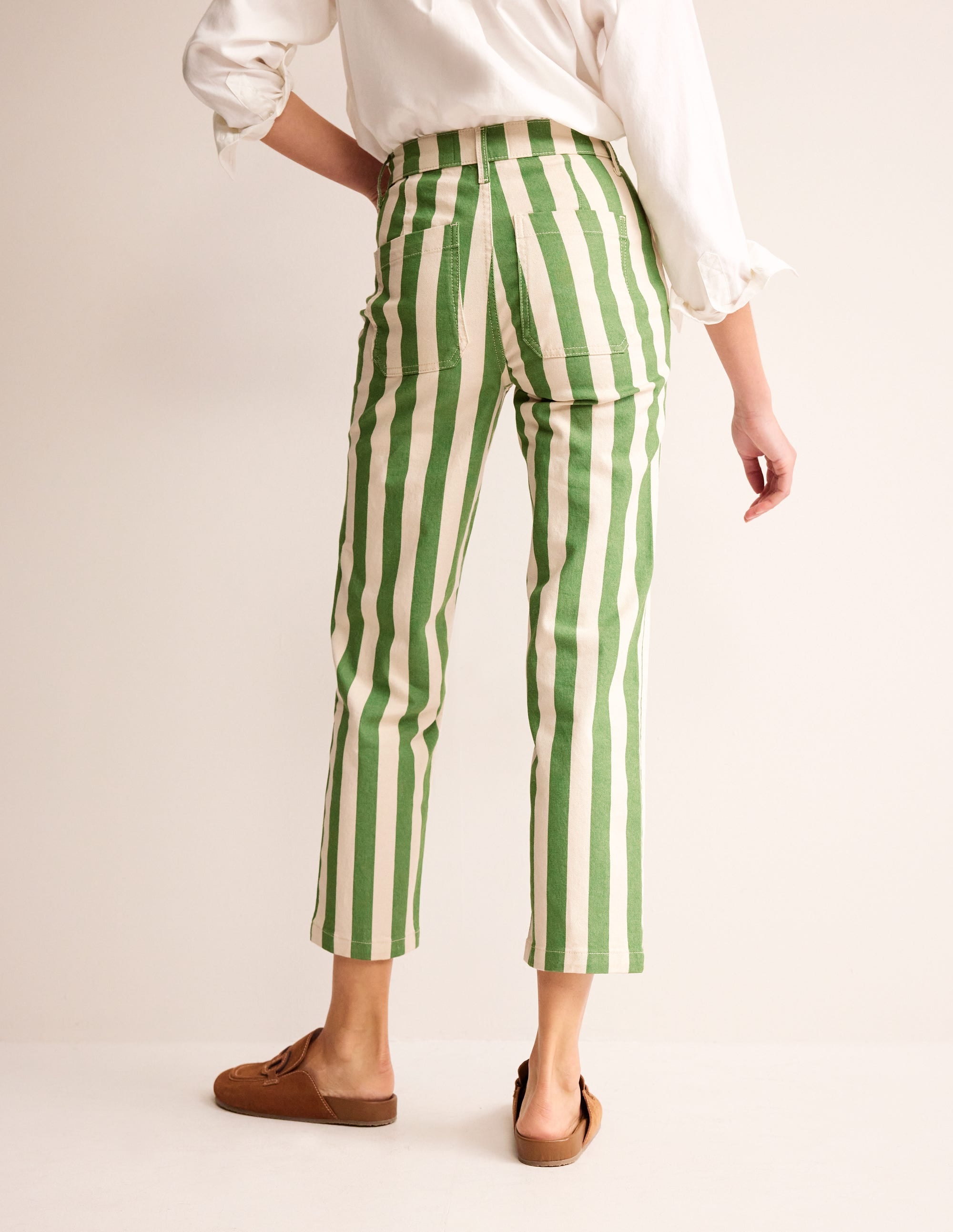 Gerade geschnittene Hose mit Streifen-Grün und Naturweiß gestreift - Image 3