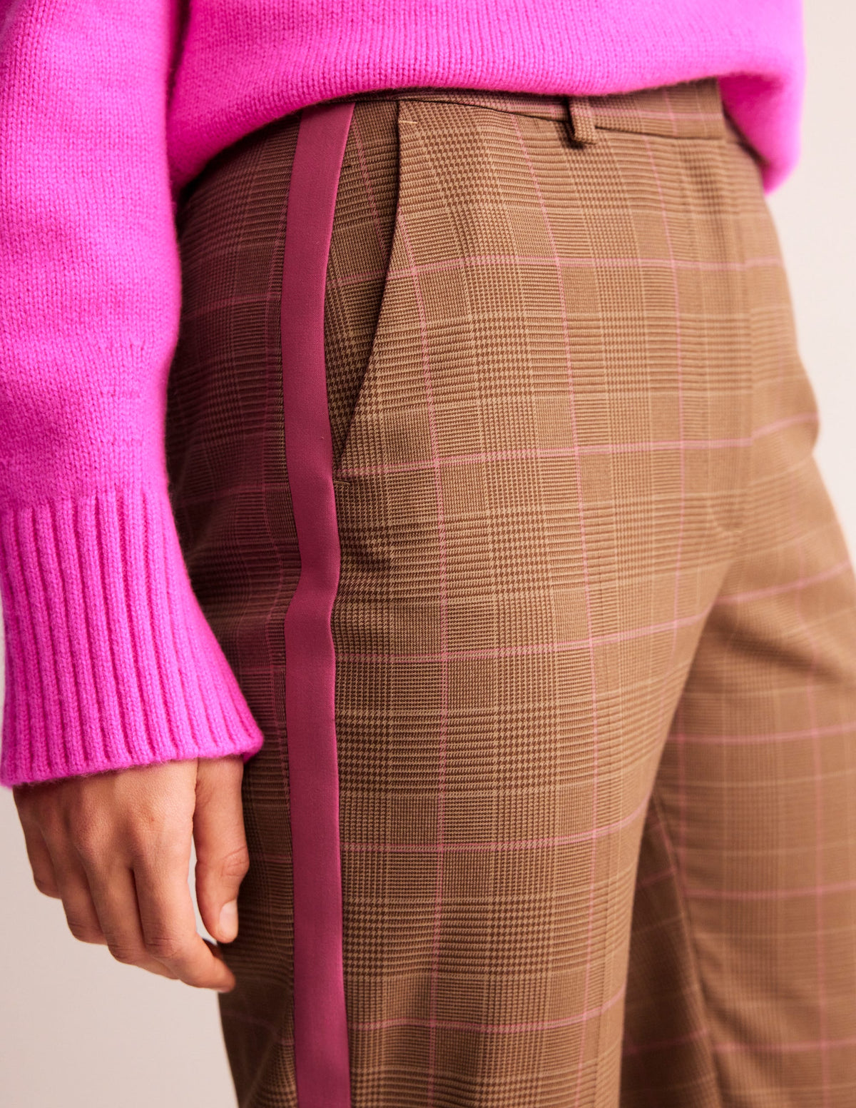 Kew Karierte Hose mit seitlichen Streifen-Braun und Pink kariert - Image 2