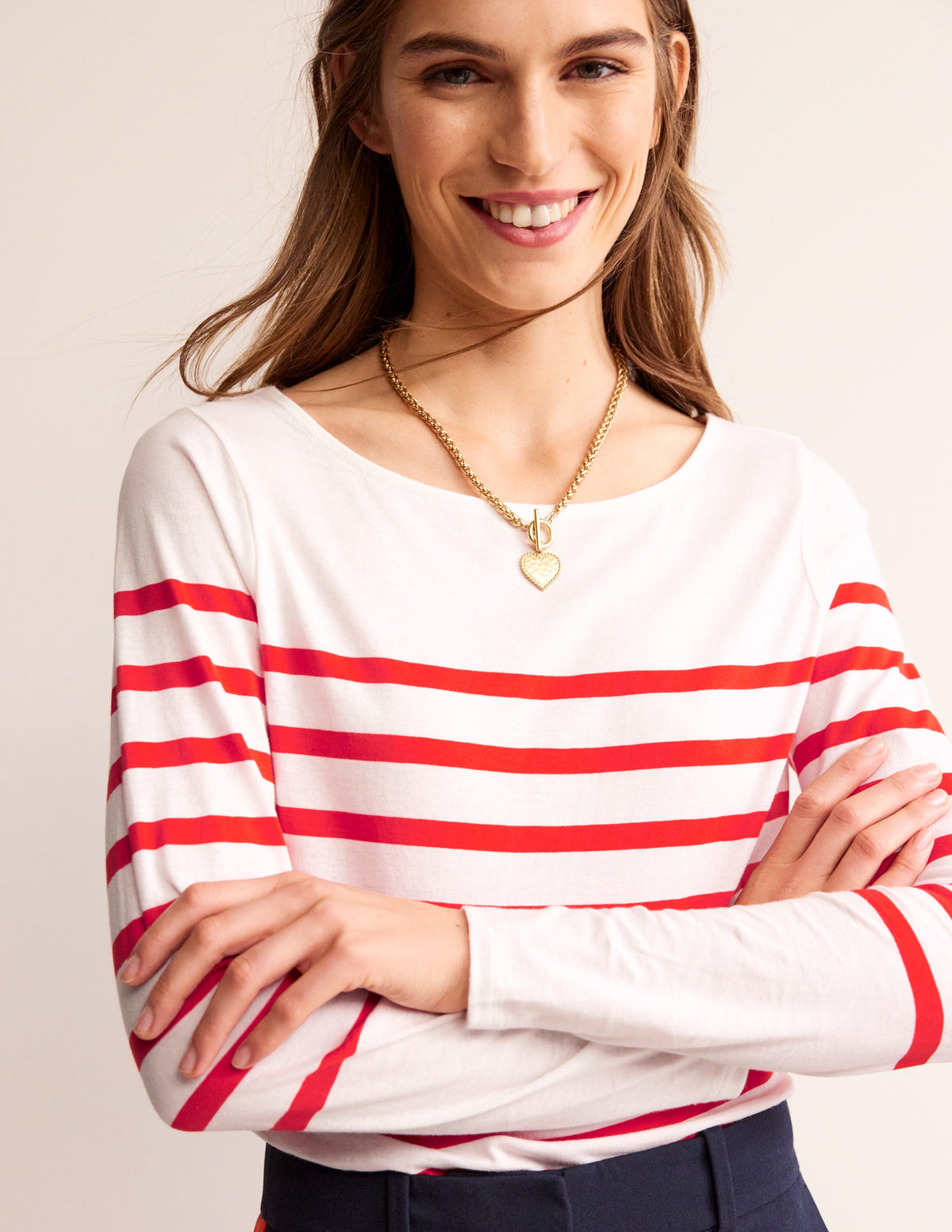 Ella Breton-Shirt mit langen Ärmeln-Naturweiß, Flame Scarlet - Image 4