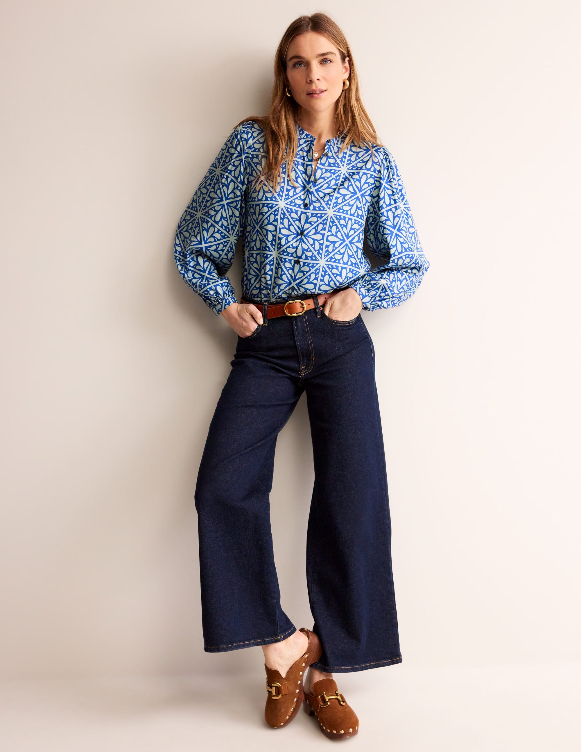 Bluse mit Blousonärmeln-Surf The Web, Florales Mosaik - Image 4