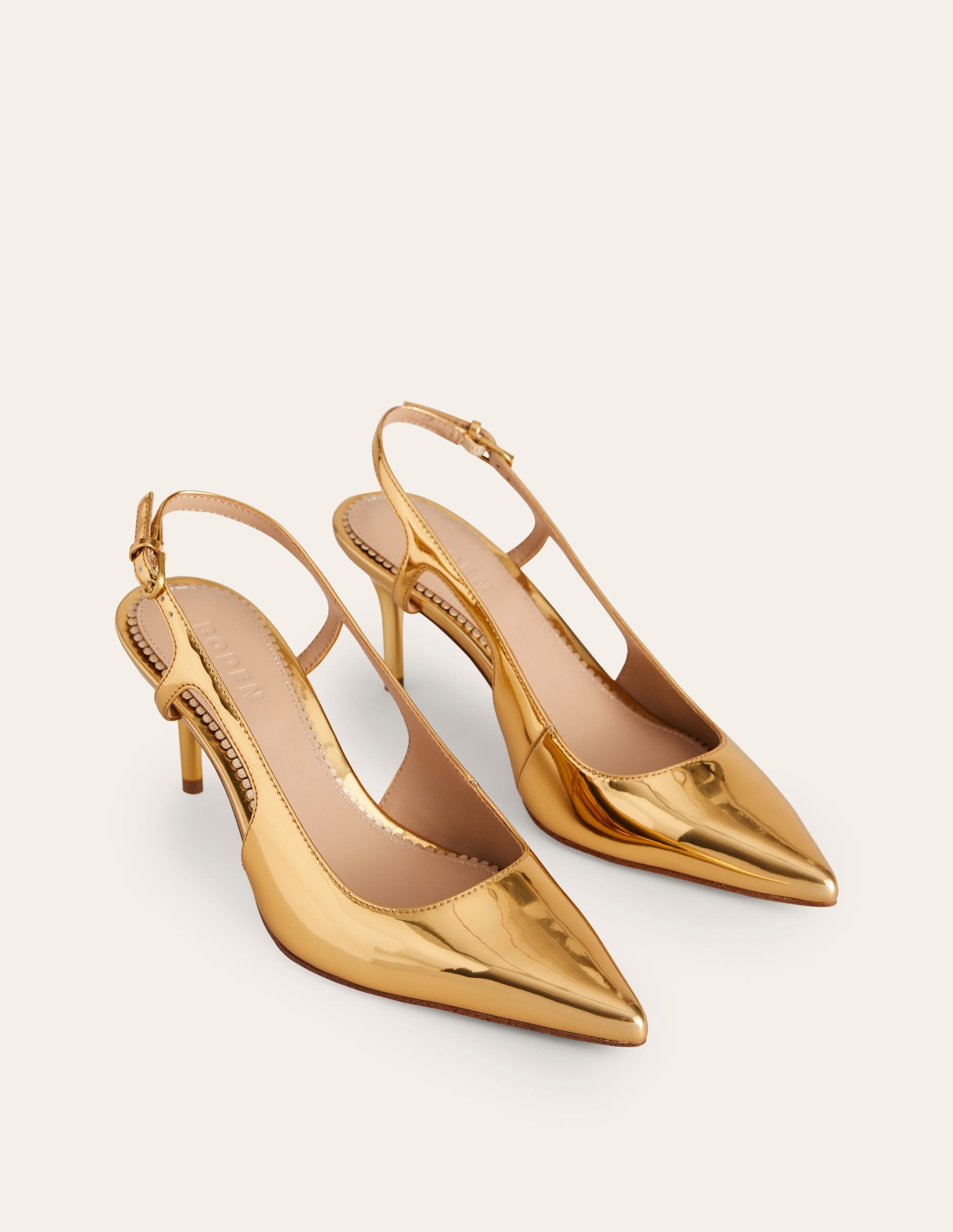 Riemchenpumps mit Cut-out-Gold Spiegelglanz - Image 3