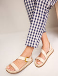 Sandale mit dicker Schnalle-Ivory and Navy Spot