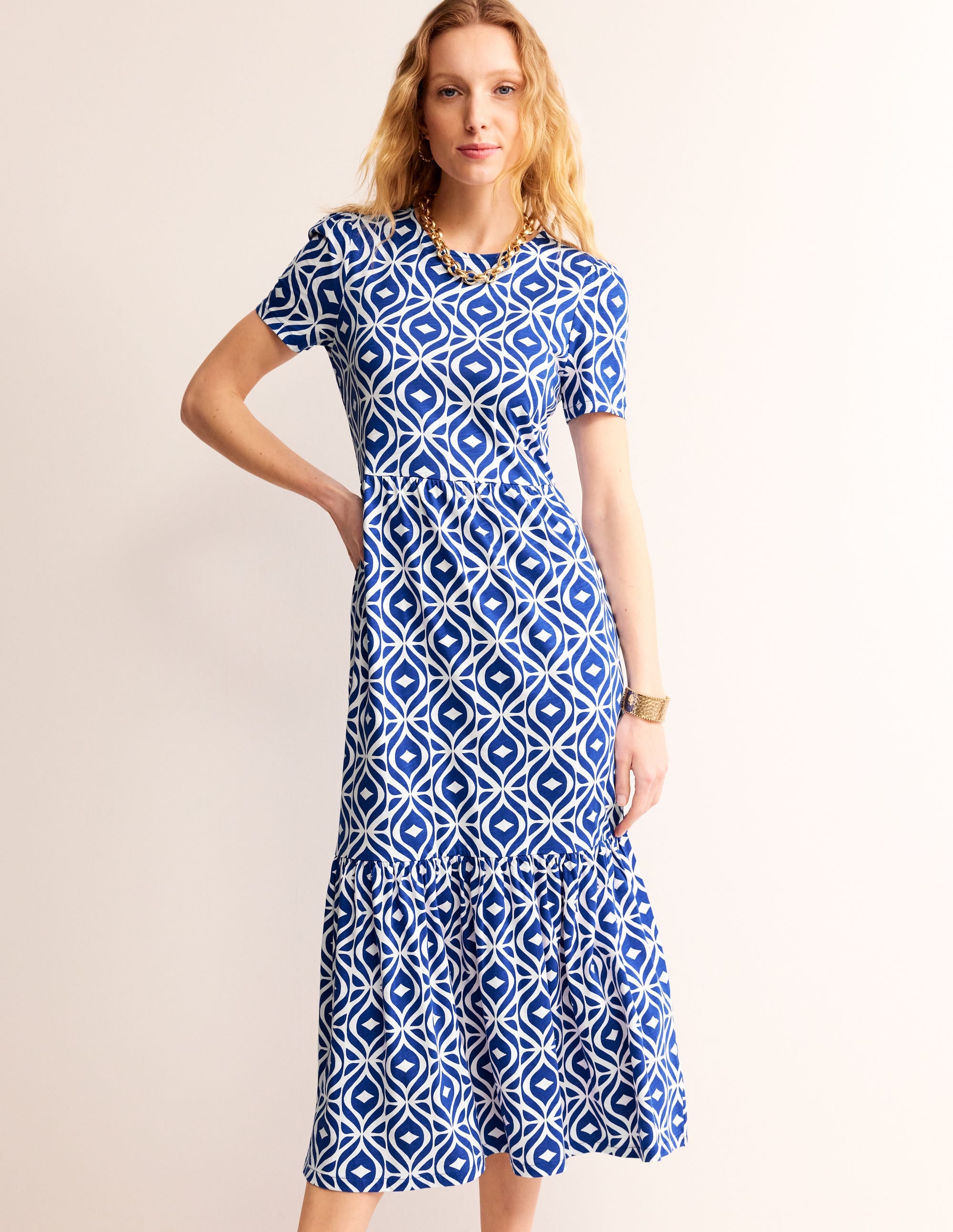 Robe midi Emma en jersey à volants-Bleu connecté, motif Diamond Wave - Image 4
