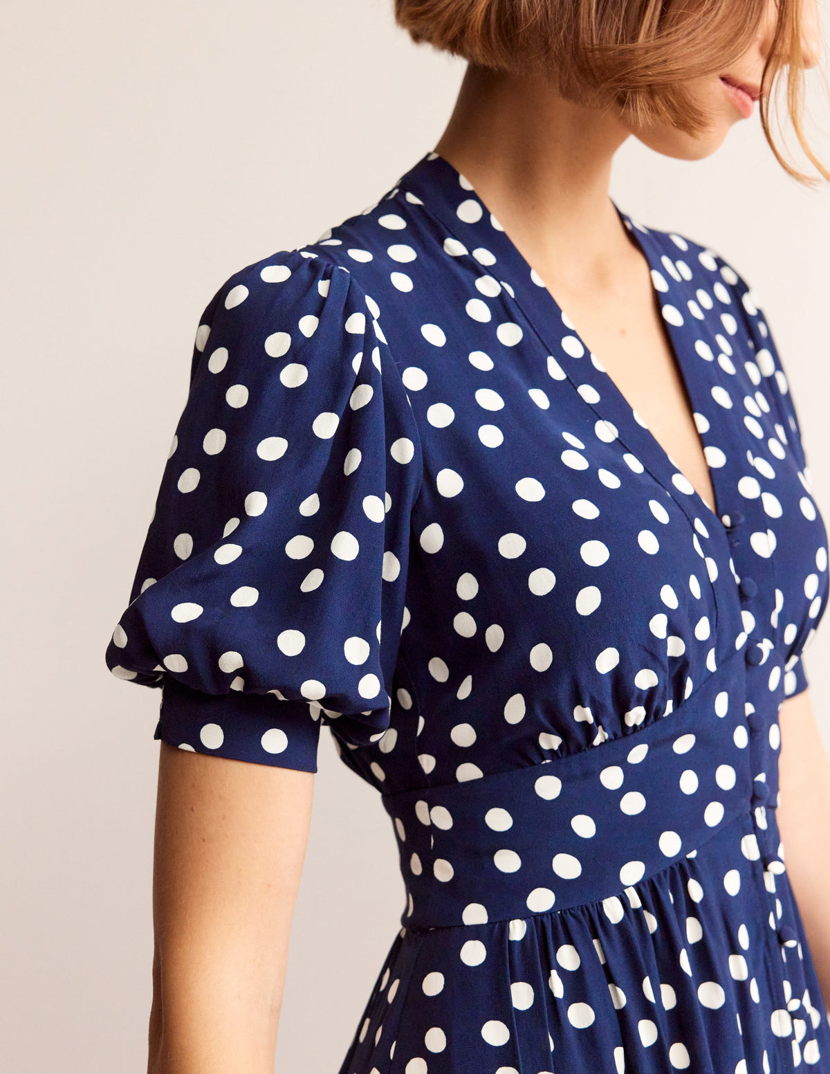Robe midi style 40s Elsa-Pois bleu marine - Image 2