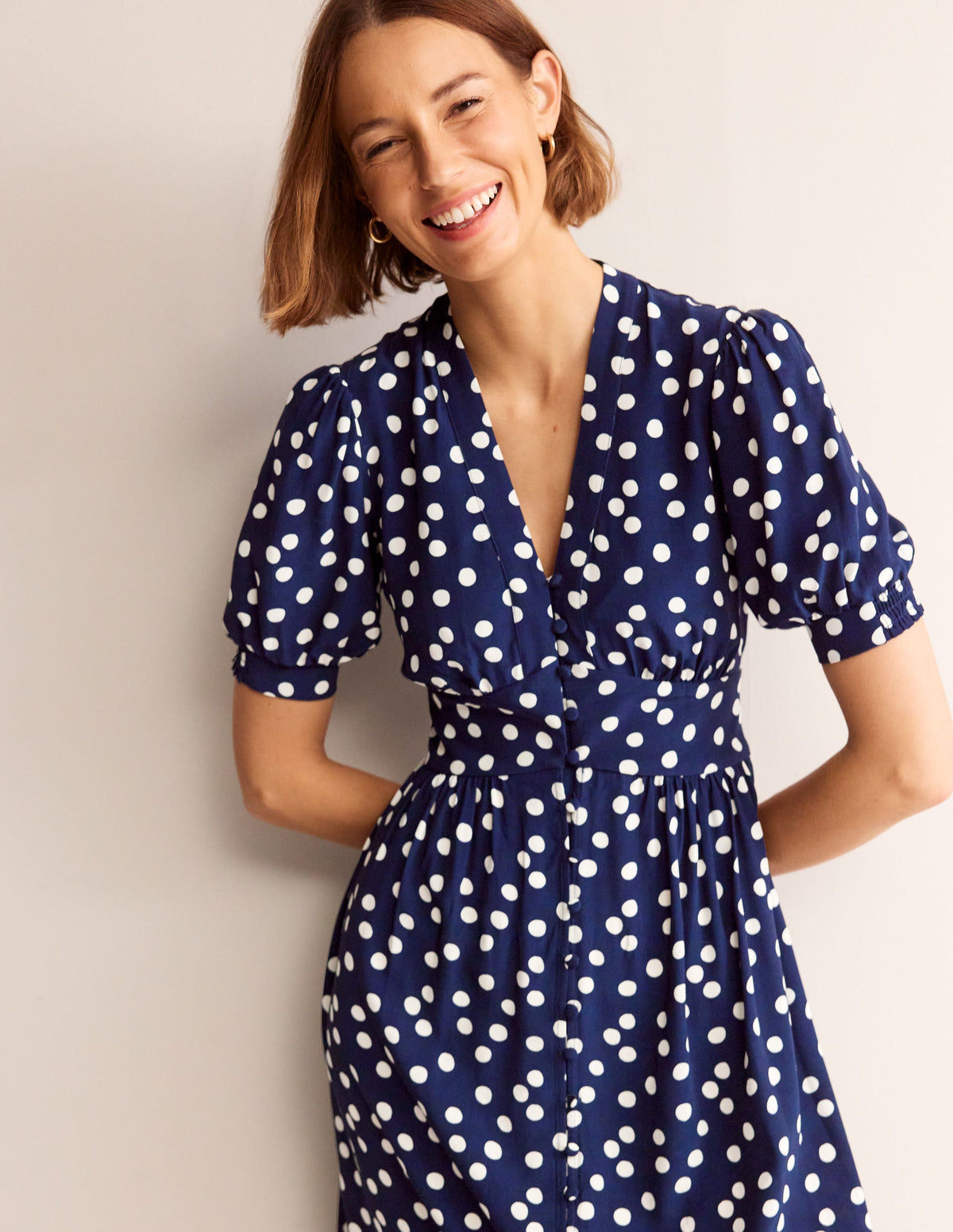 Robe midi style 40s Elsa-Pois bleu marine - Image 4