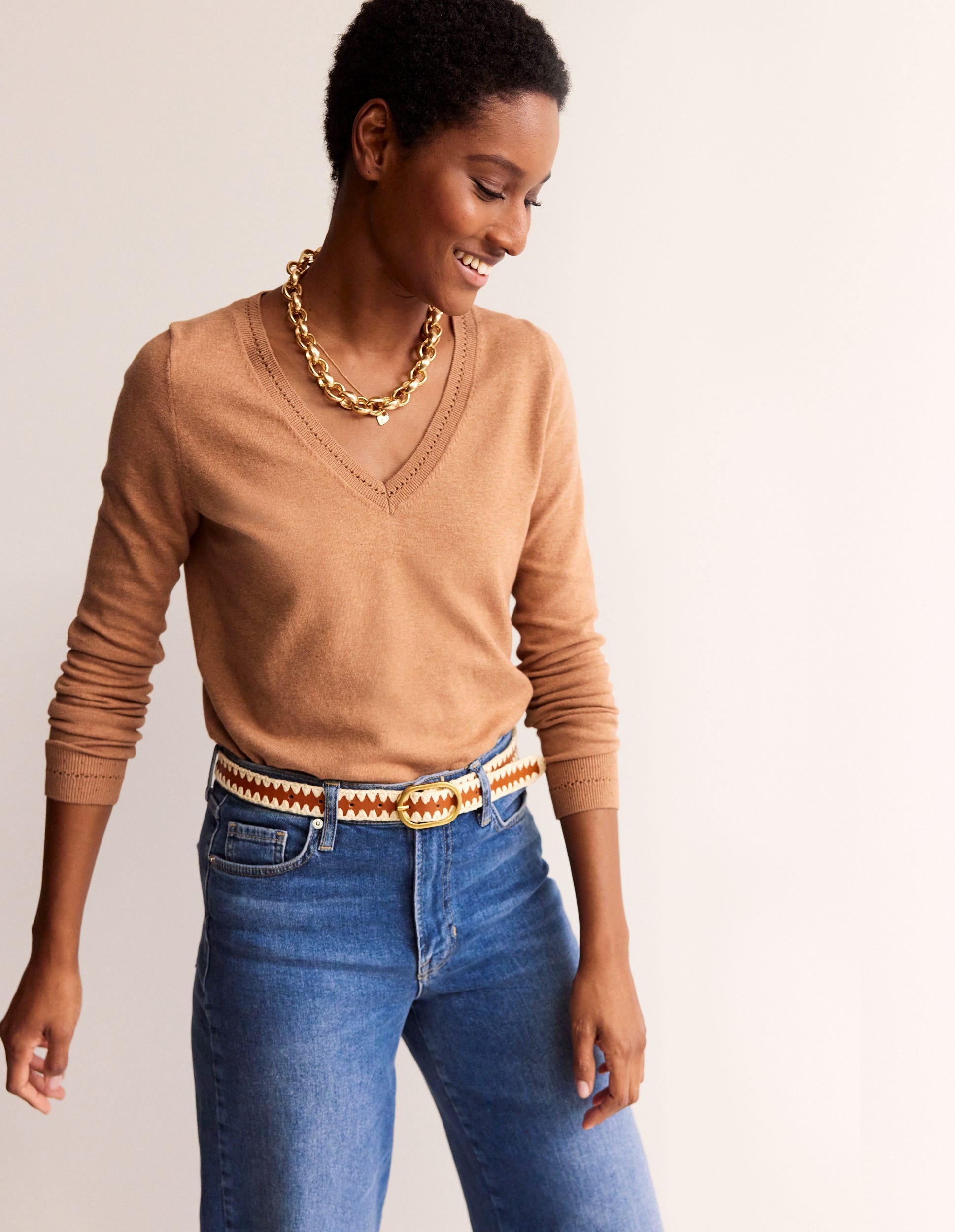 Catriona Pullover aus Baumwolle mit V-Ausschnitt-Kamelbraun Melange-4
