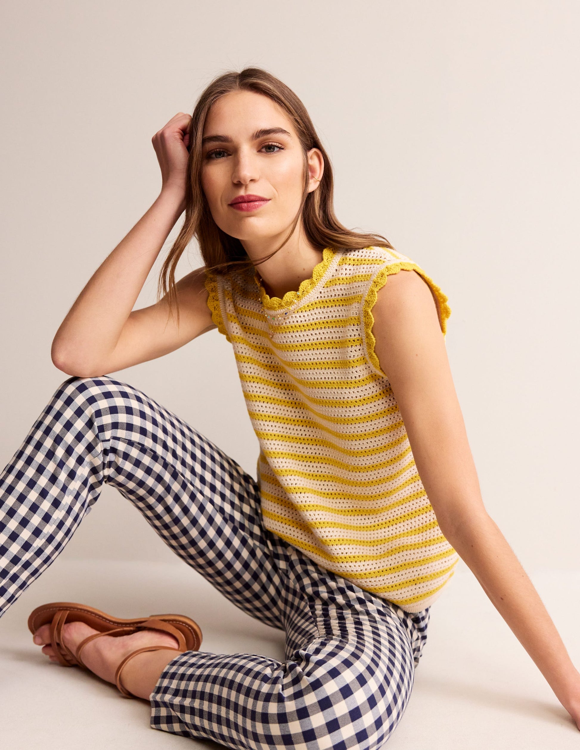 Texturiertes Tanktop mit Muschelsaum-Naturweiß/Passionsfrucht Gelb-1