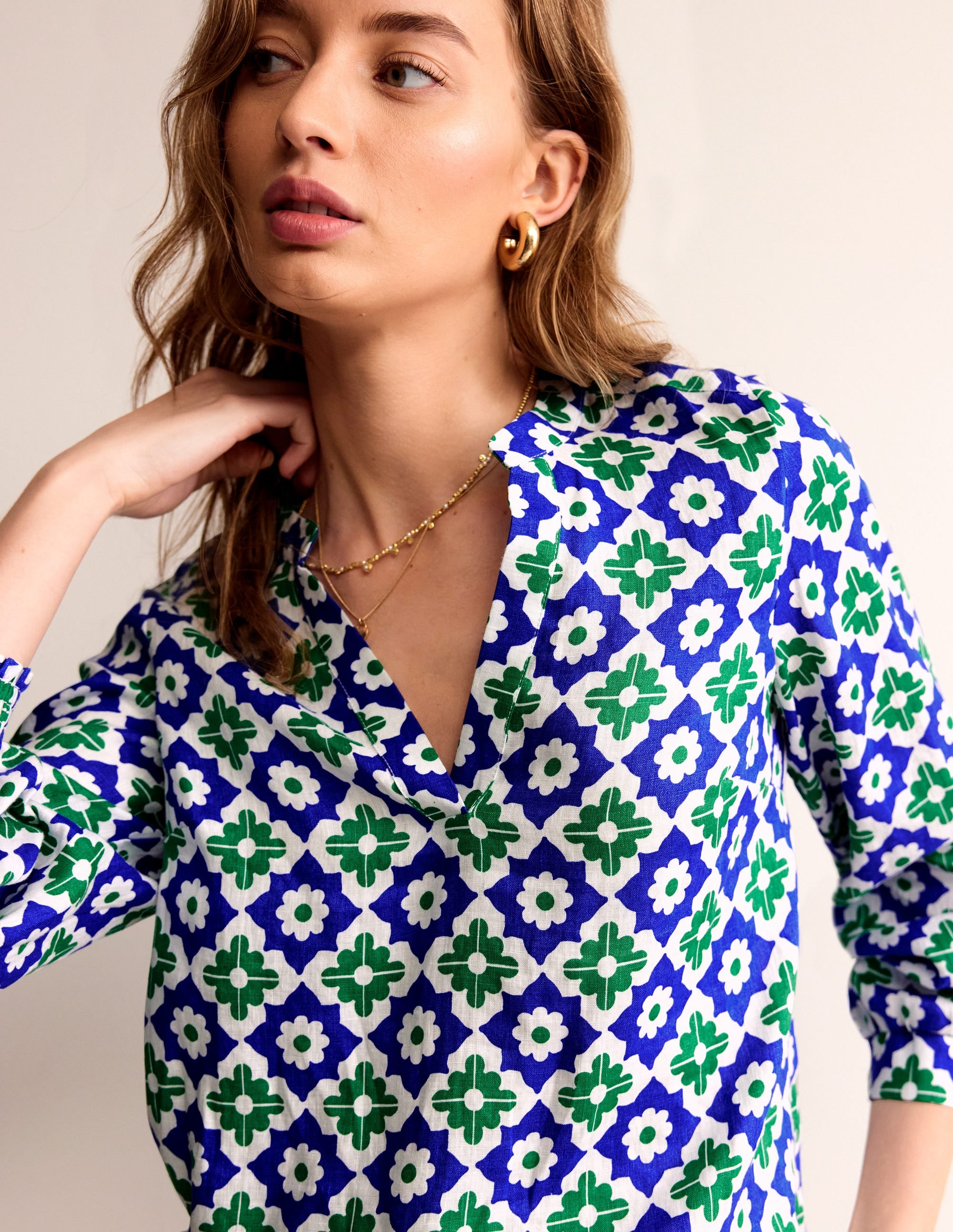 Alice Linen Top-Green, Geometric Stamp - Image 3
