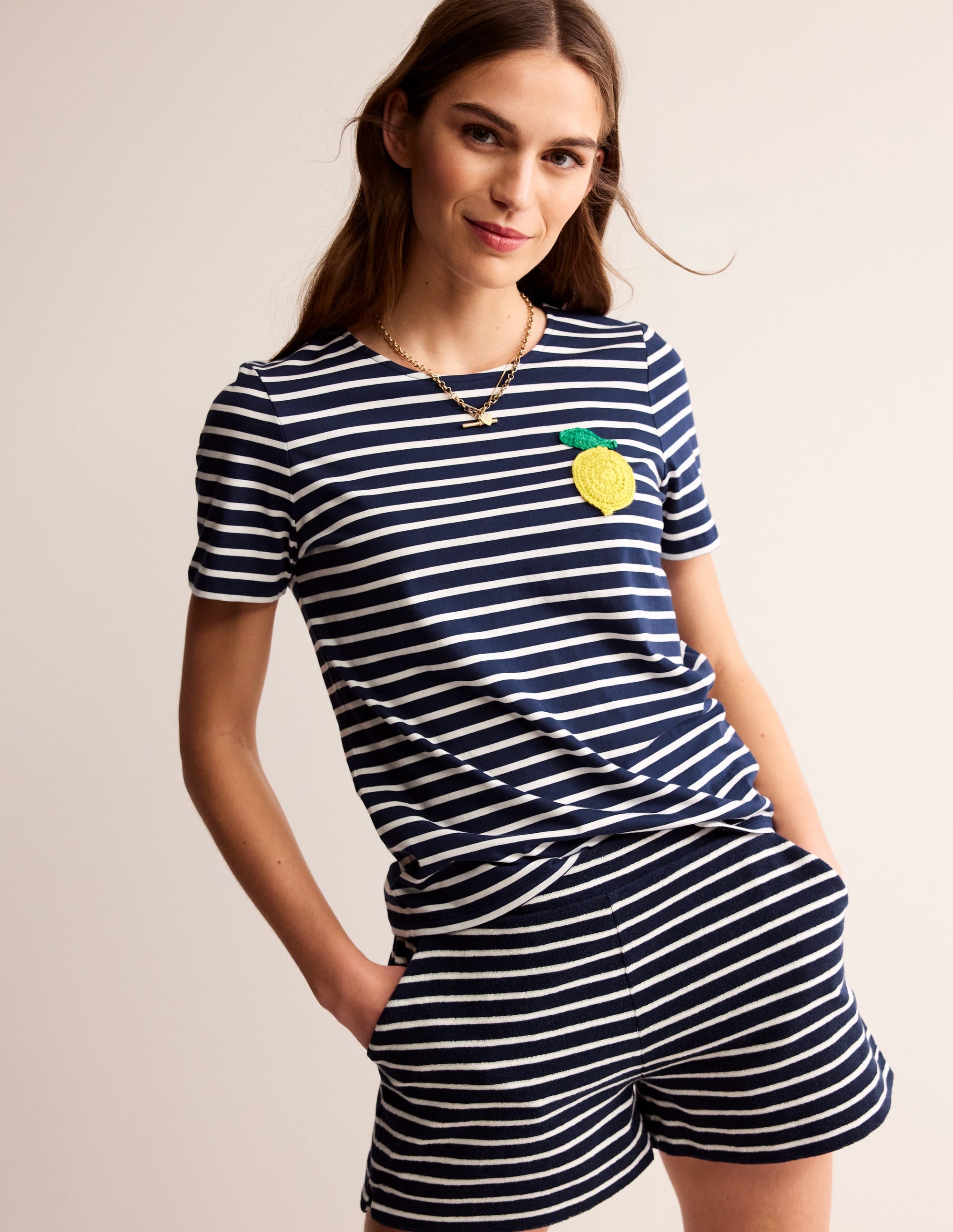 T-shirt en crochet-Bleu marine, citrons ivoire - Image 1