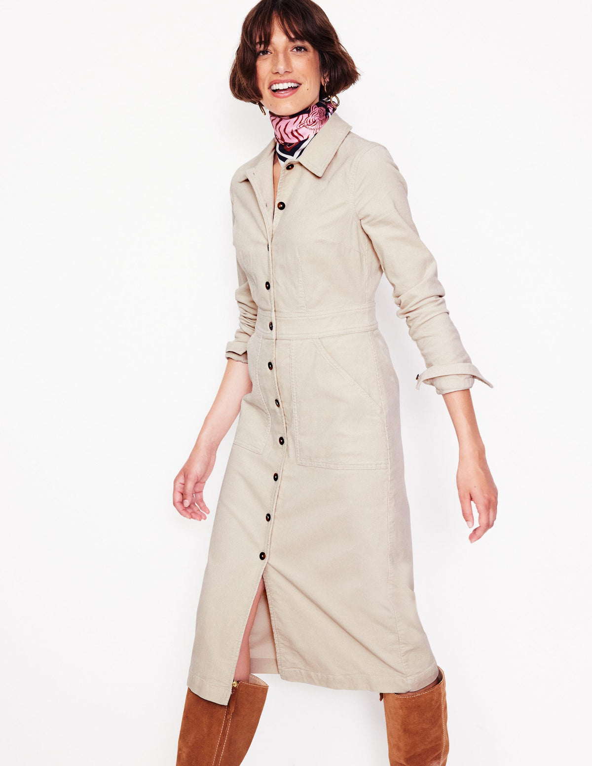 Flora Midi-Hemdblusenkleid aus Cord-Mandel Pfirsich - Image 1