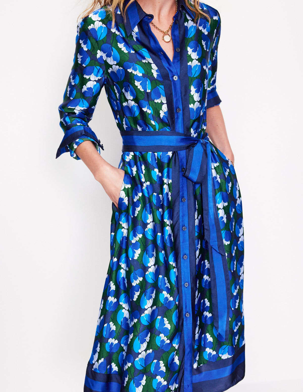 Kate Hemdblusenkleid aus Satin-Französisches Marineblau, Tulpenwiese-2