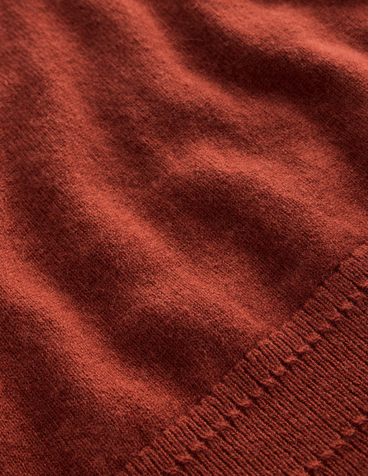 Eva Kaschmirpullover mit V-Ausschnitt-Kupferbraun - Image 6