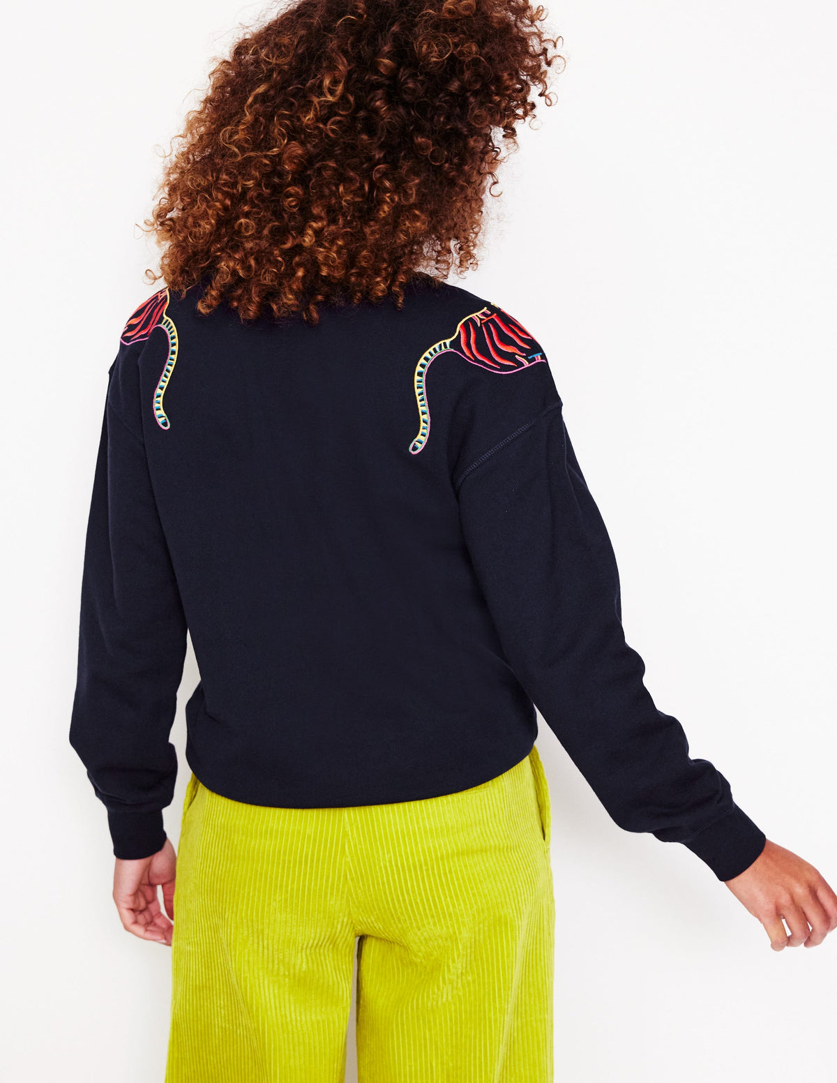 Emi Sweatshirt mit Stickerei-Marineblau, Tiger Stickerei - Image 3