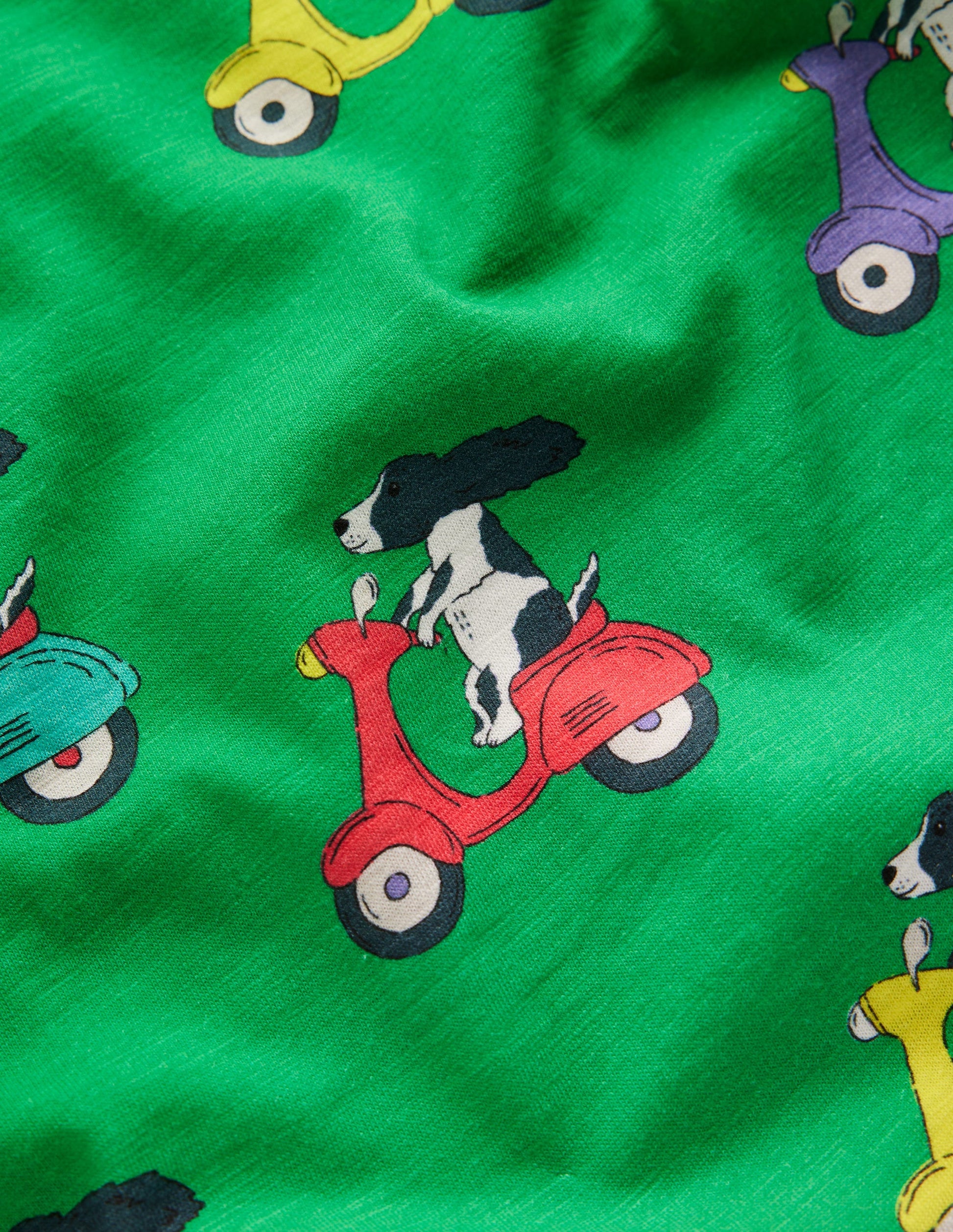 T-Shirt mit durchgehendem Muster-Setzlingsgrün Welpe Roller-3