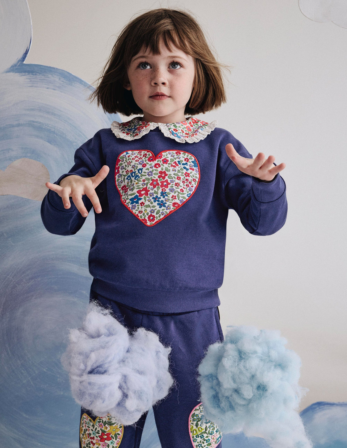 Bobbie Sweatshirt mit Applikation-Steuerbordblau Herzen-4