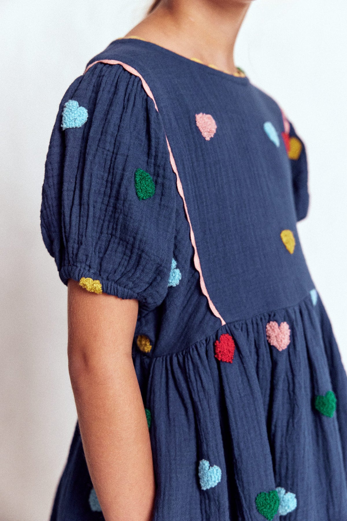 Doppeltuch-Kleid mit Puffärmeln-Steuerbordblau Herzen-2