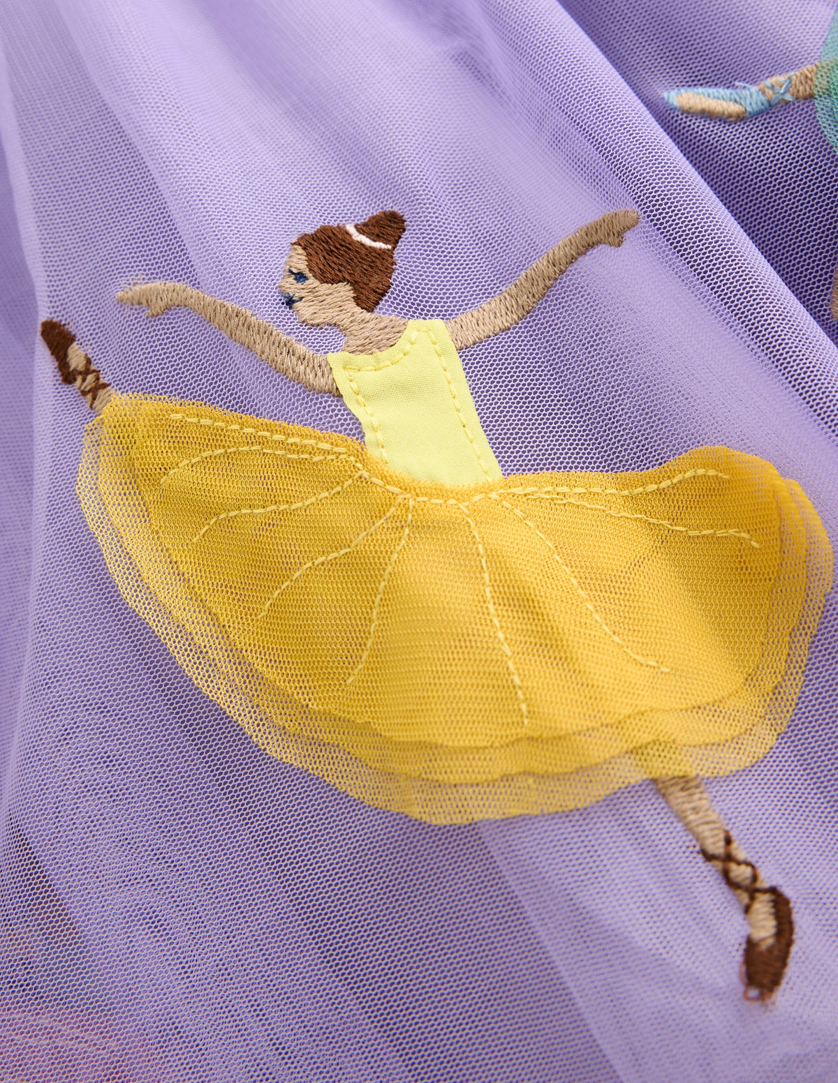 Ami Tüllkleid mit Applikationen-Lavendeldunst Ballerinas-3