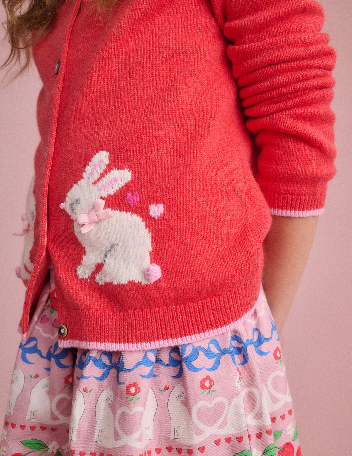 Evelyn Strickjacke mit lustigem Motiv-Marmeladenrot Hasen - Image 5