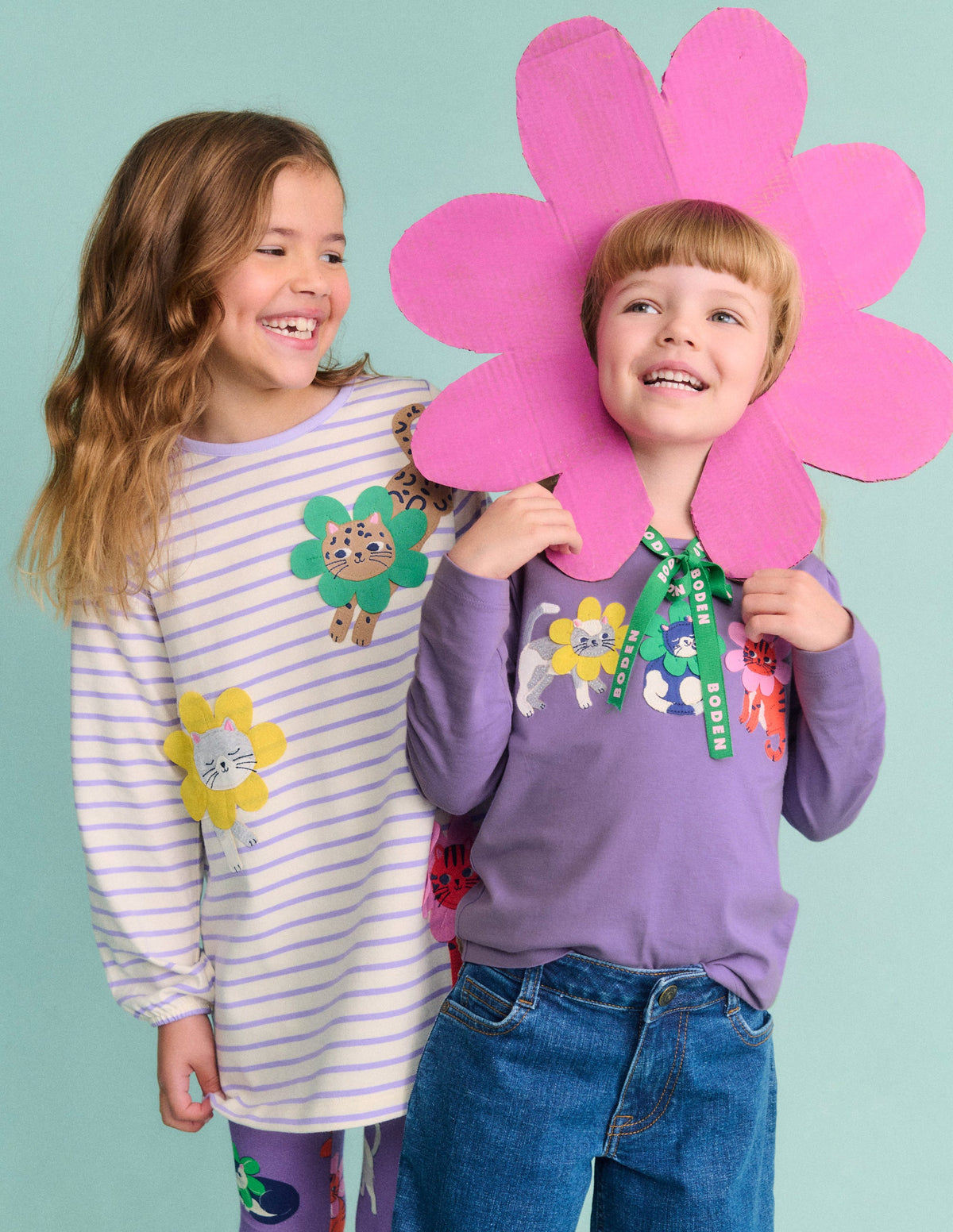 Puff Sleeve Applique T-Shirt-Aster Purple Flower Cats-5