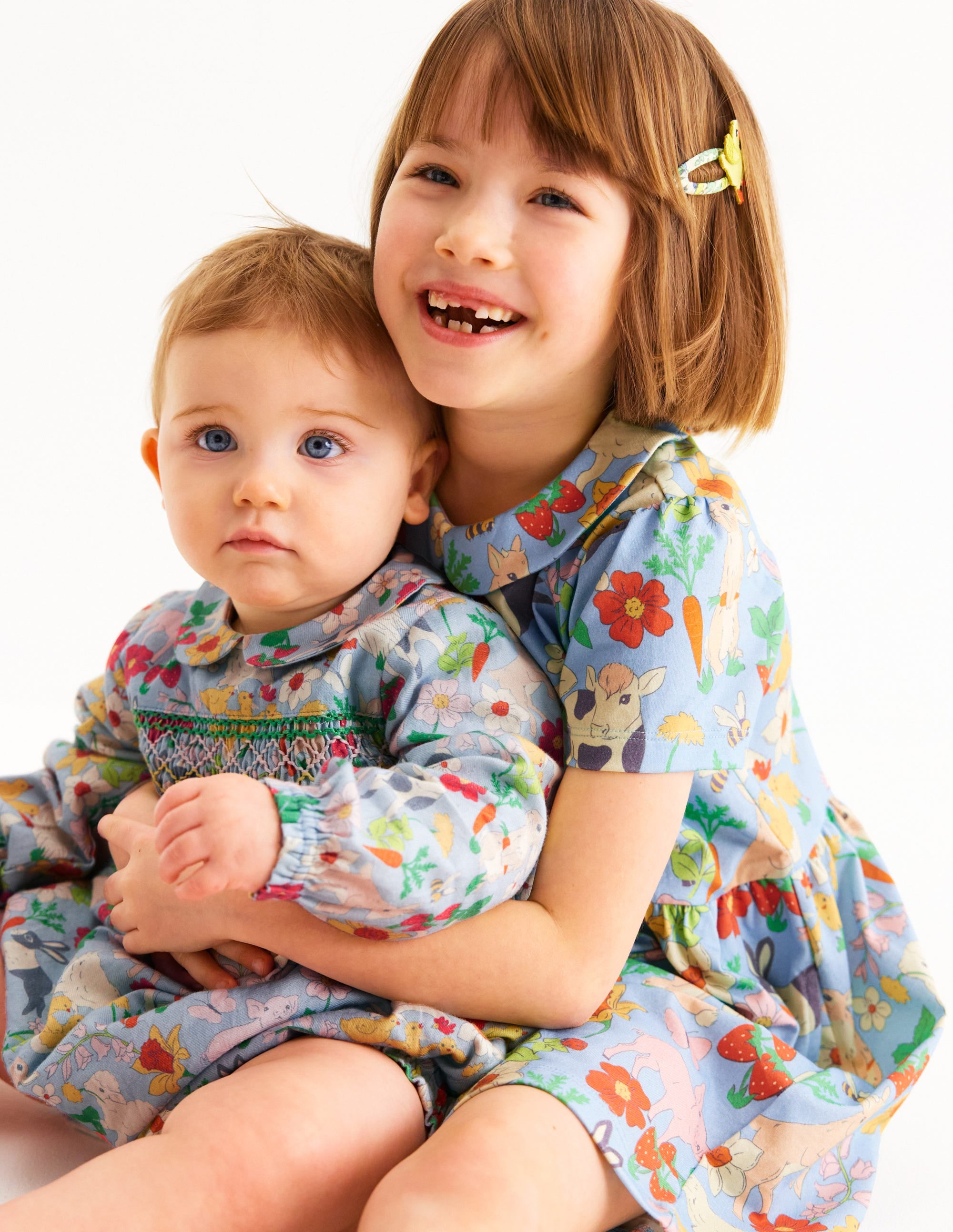 Robe en jersey fun avec poche en cœur-Motif Spring Meadow bleu brumeux - Image 4