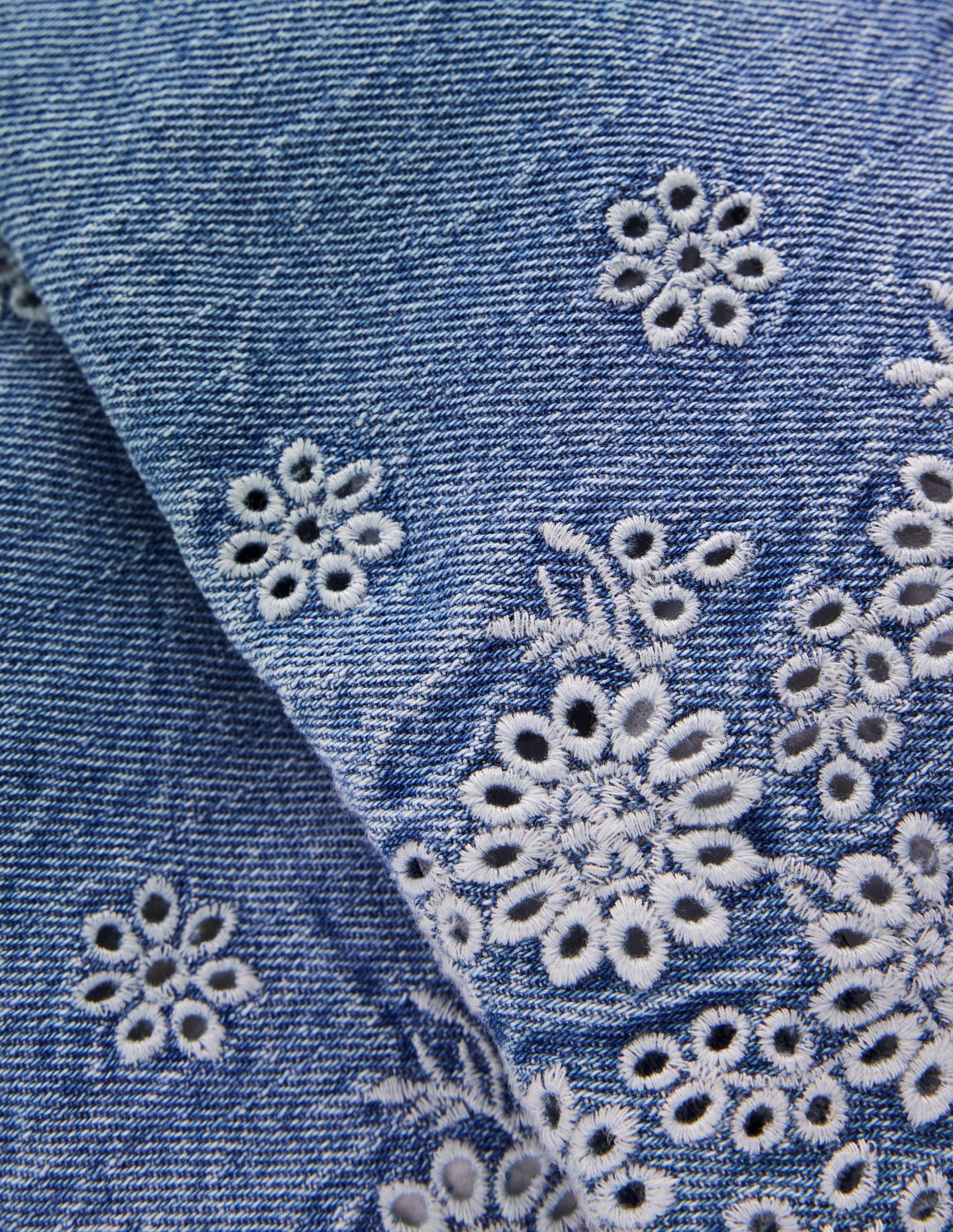 Hose mit Lochstickerei am Saum-Heller Used Look-3