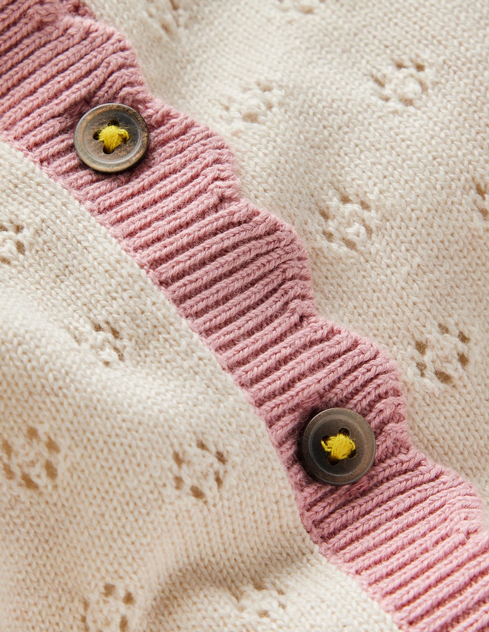 Strickjacke mit Muschelsaum für den Alltag-Sanftes Naturweiß - Image 3