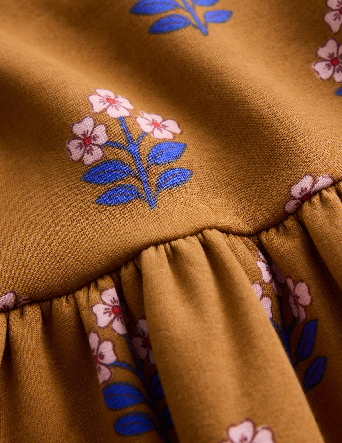 Sweatkleid mit Lochstickerei-Toffeebraun Blumenstempel - Image 3