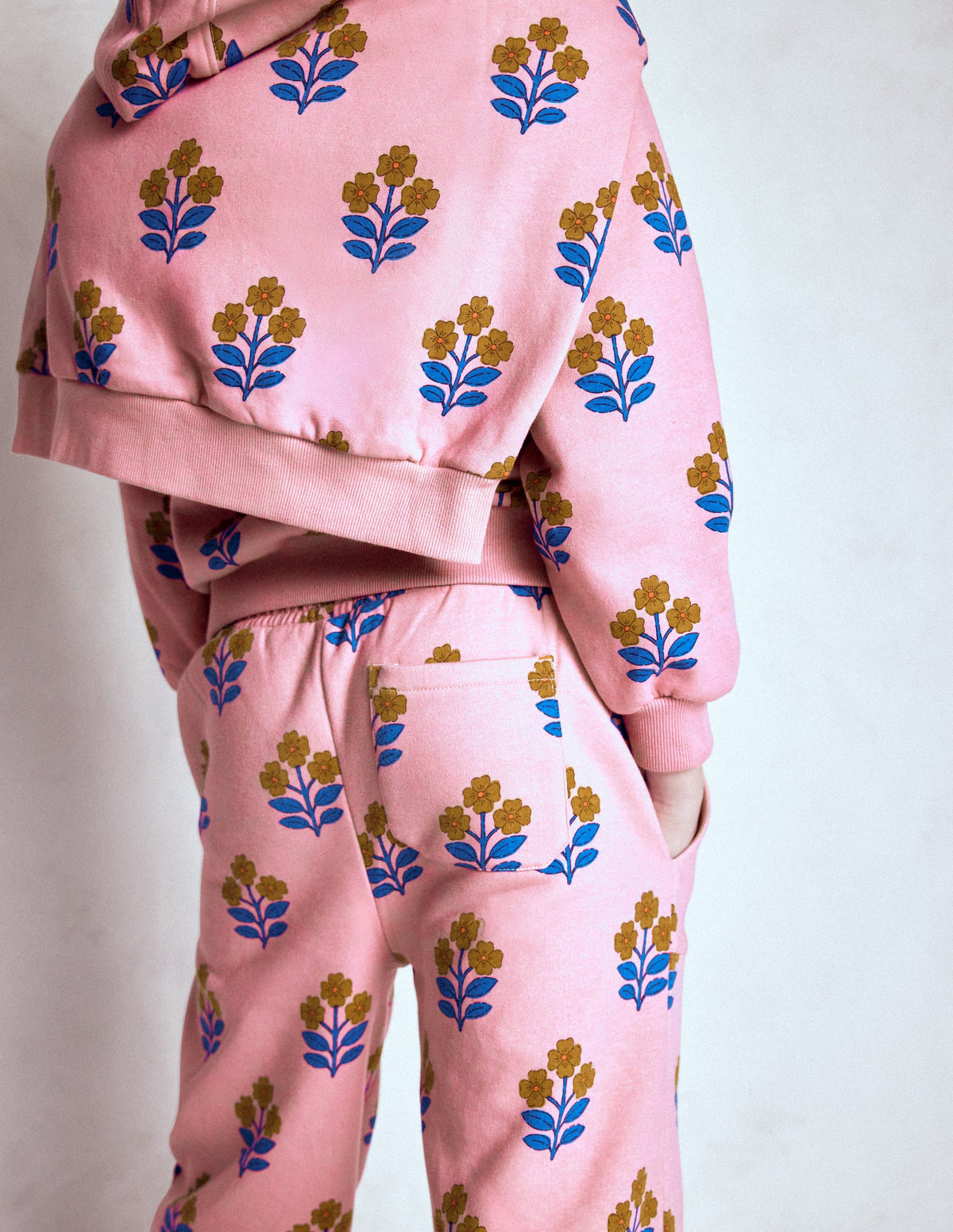 Wide Leg Printed Jogger-Formica Pink Woodblock Flower - Image 3