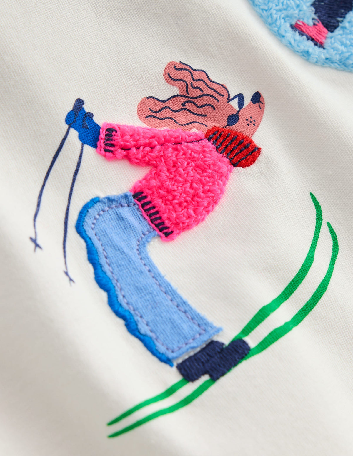 Langarmshirt aus Bouclé-Sanftes Naturweiß Skifahrer-3
