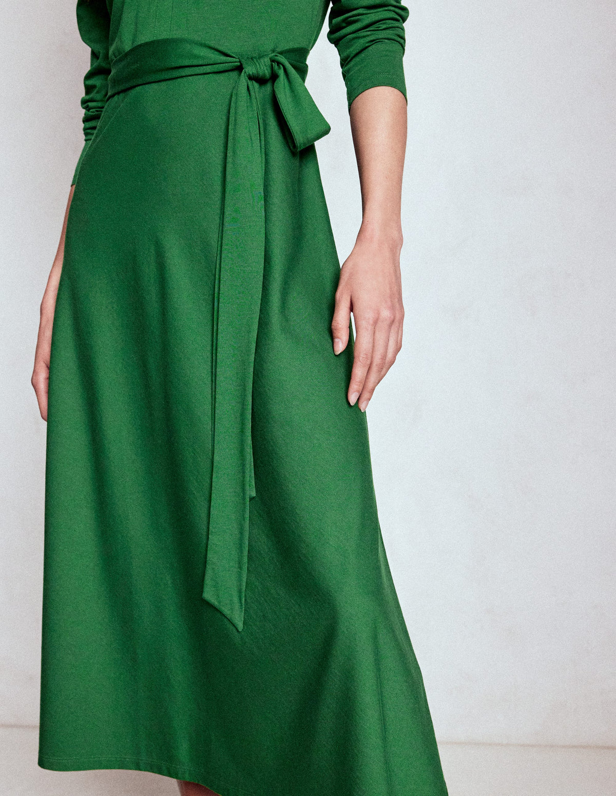 Imogen Jerseykleid mit Kragen-Kieferngrün - Image 2