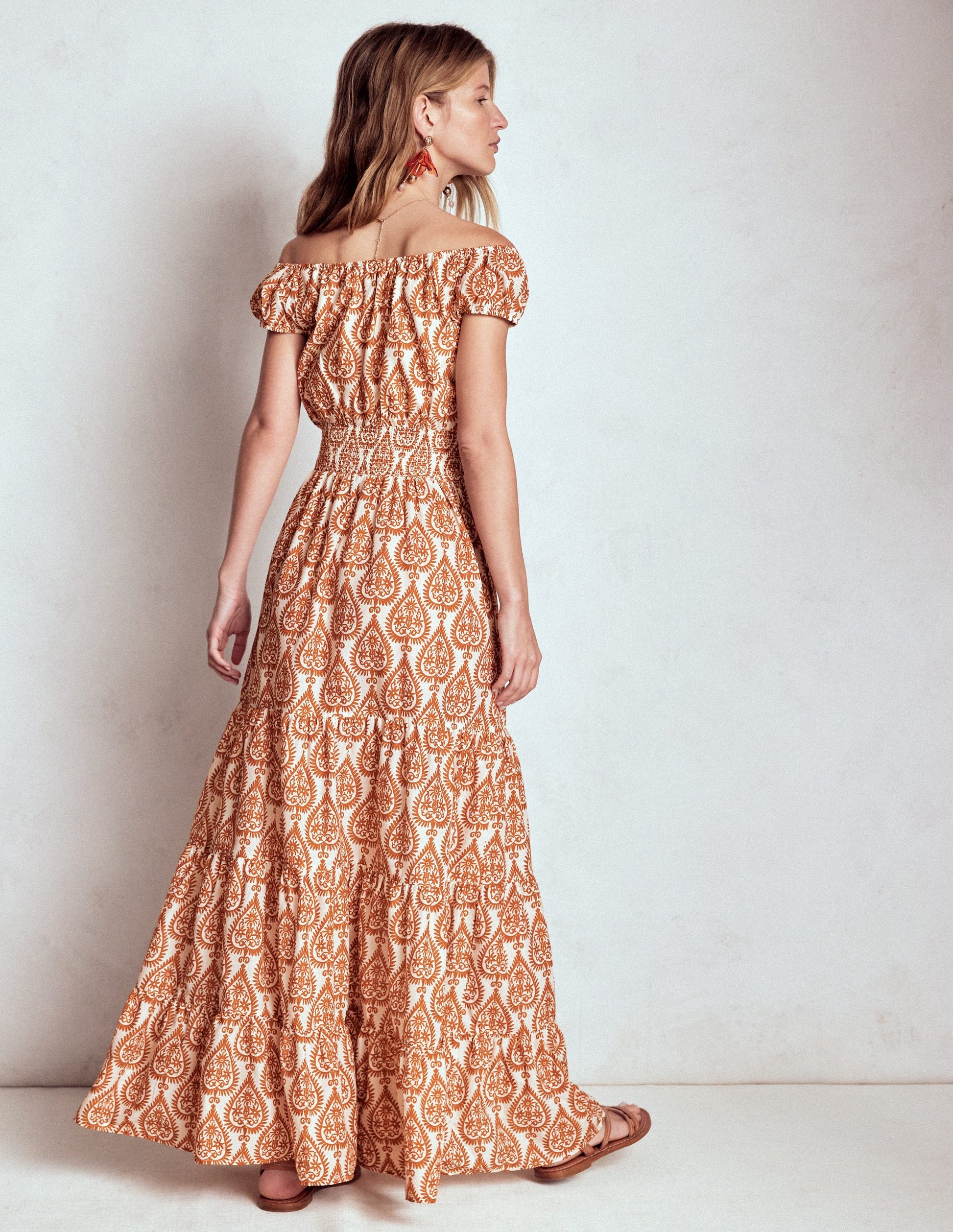 Gestuftes Baumwollkleid mit U-Ausschnitt-Cognac, Geo-Ornament-3