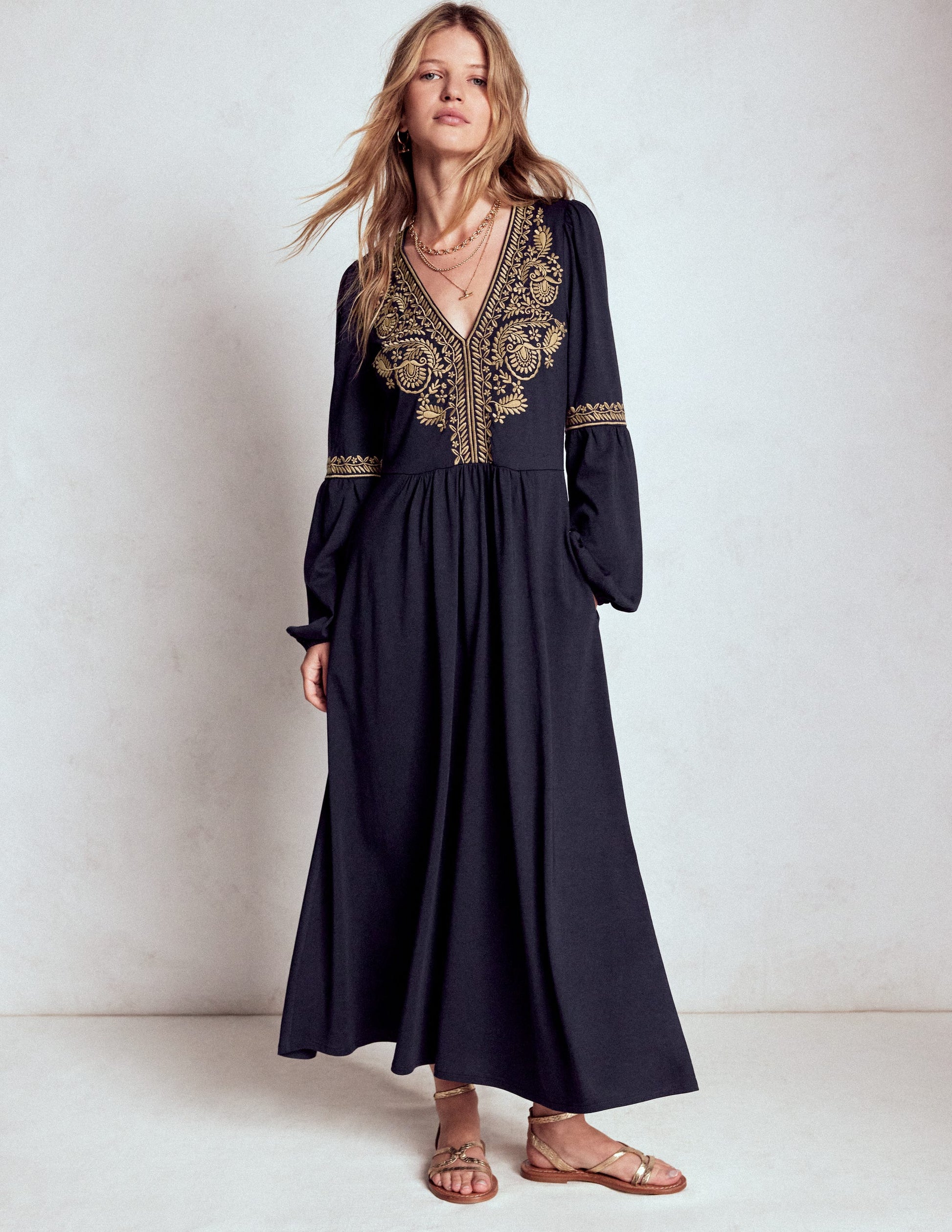 V-Neck Blouson Midi Dress-Navy-4